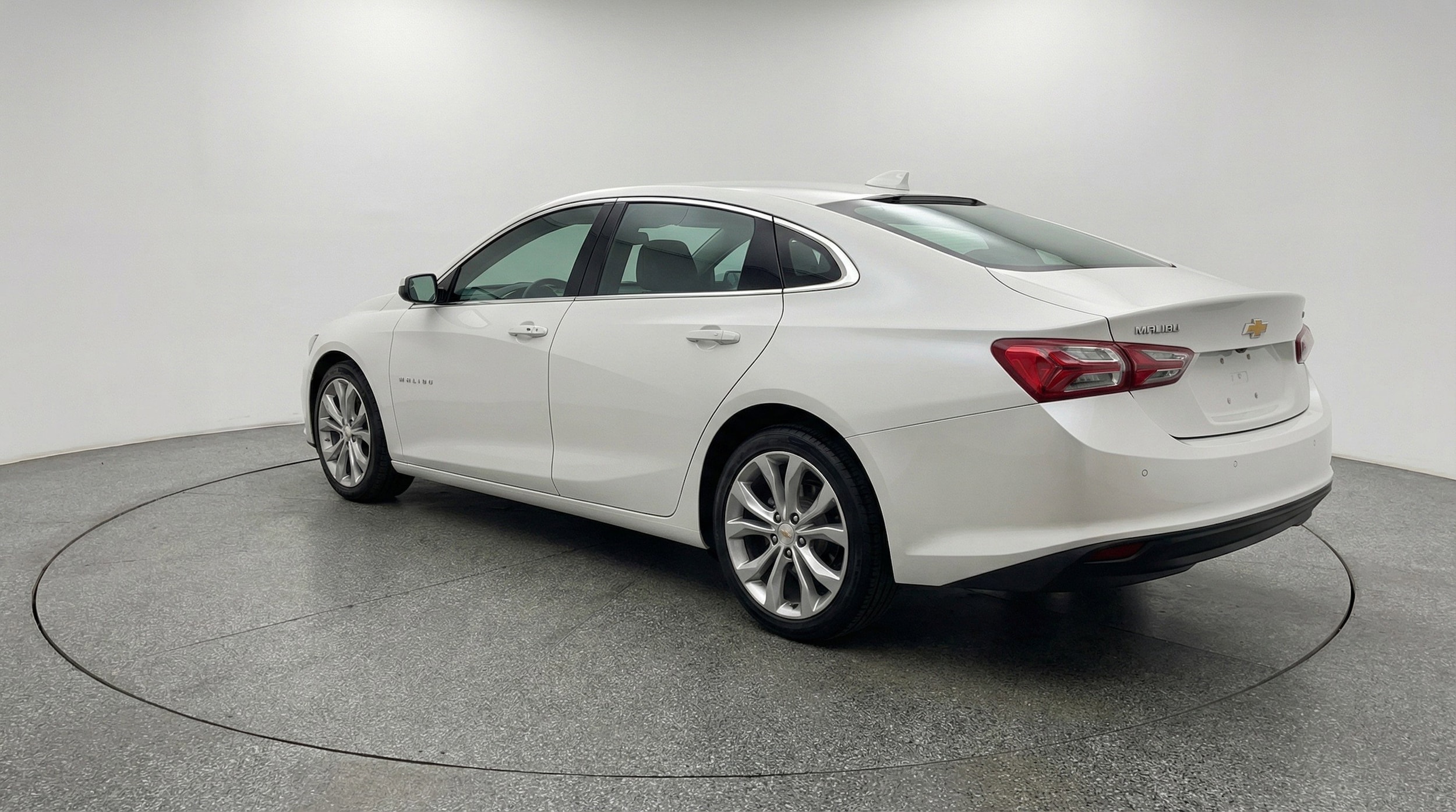 Thumbnail: 2024 Chevrolet Malibu - 6