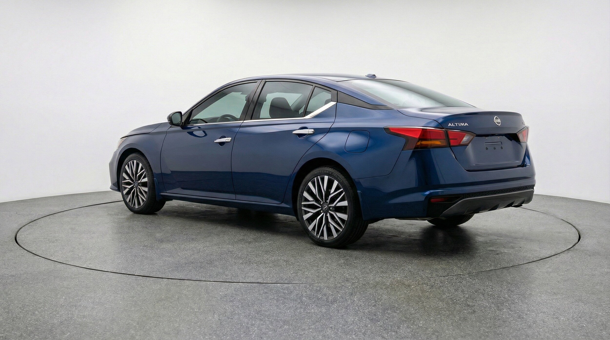 Thumbnail: 2025 Nissan Altima - 6