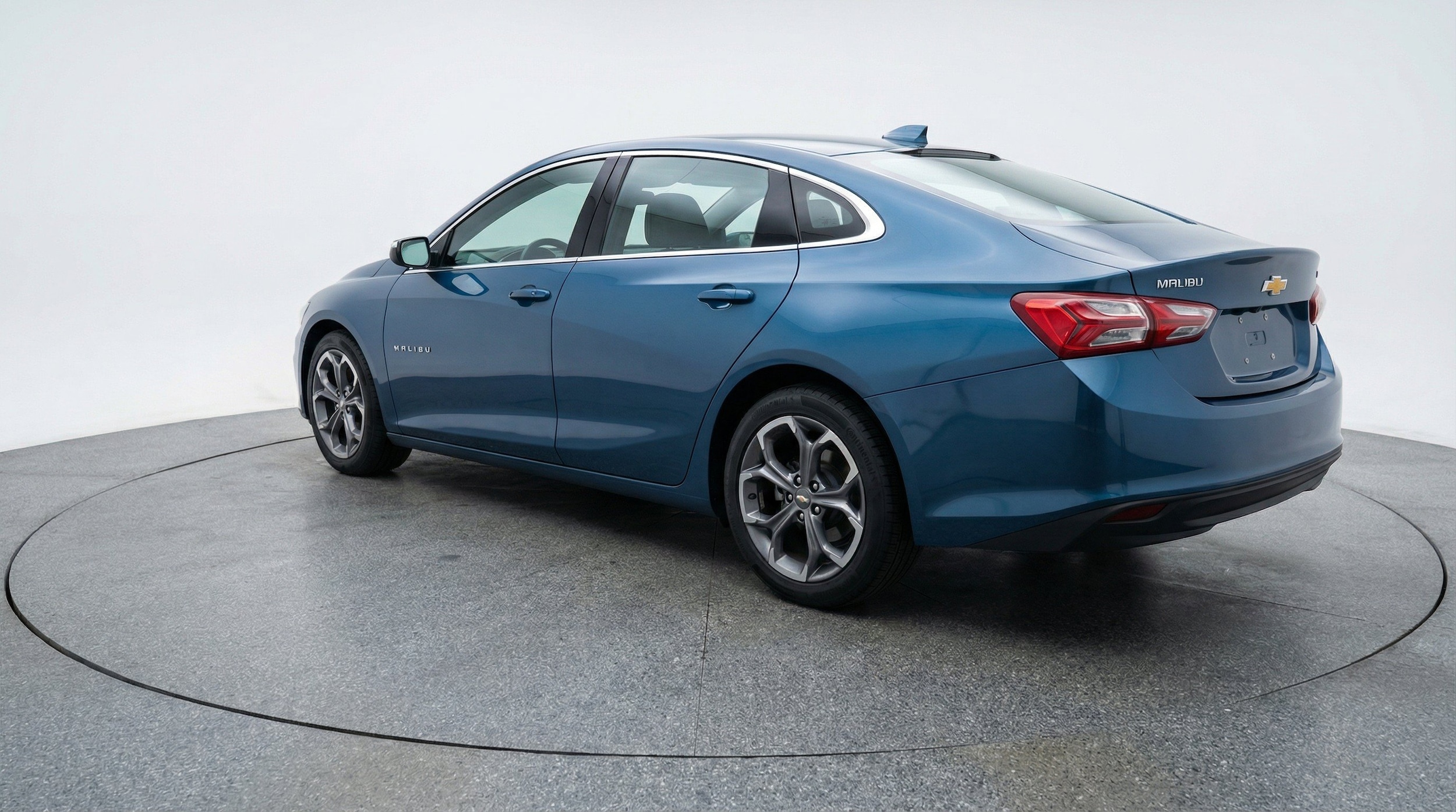 Thumbnail: 2024 Chevrolet Malibu - 6