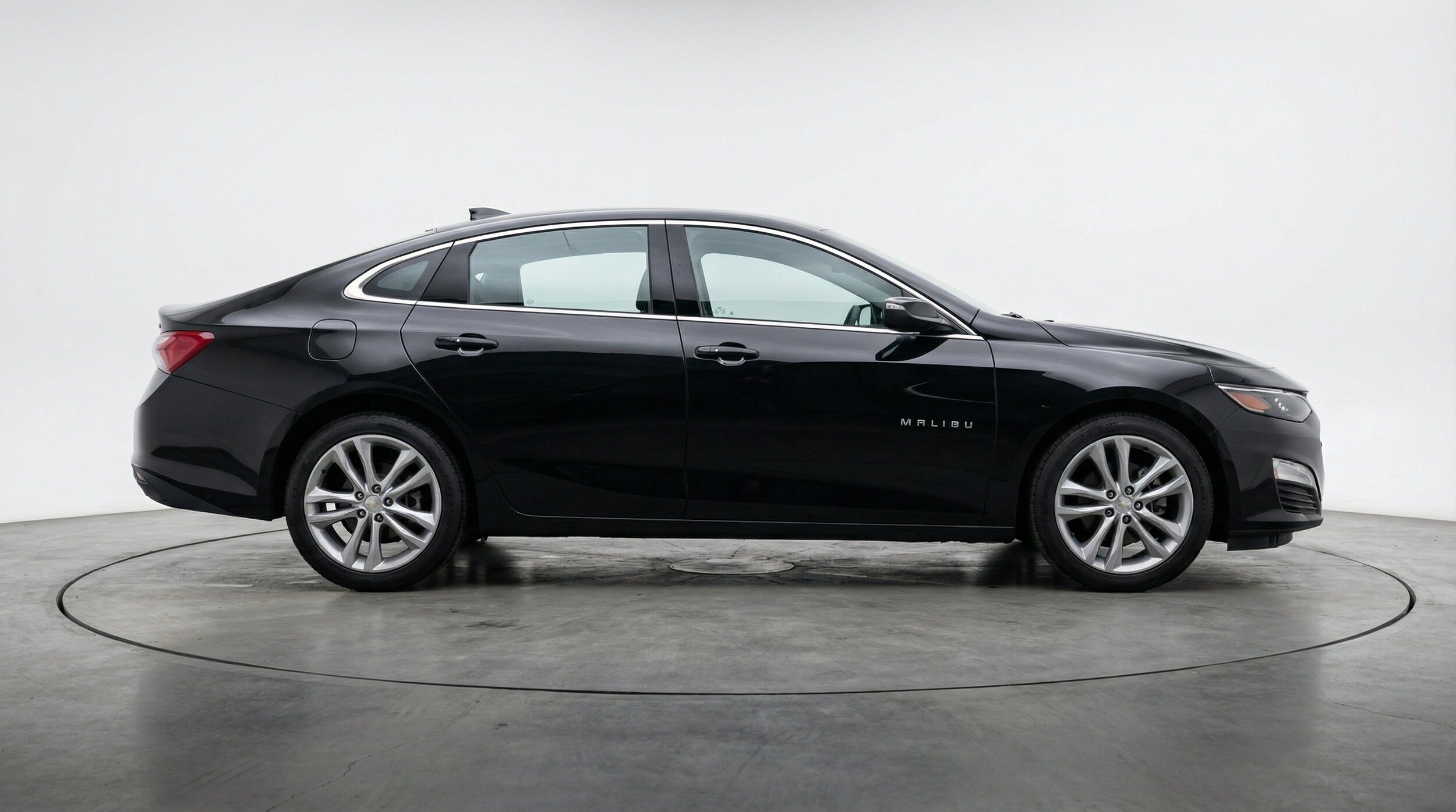 Thumbnail: 2024 Chevrolet Malibu - 11