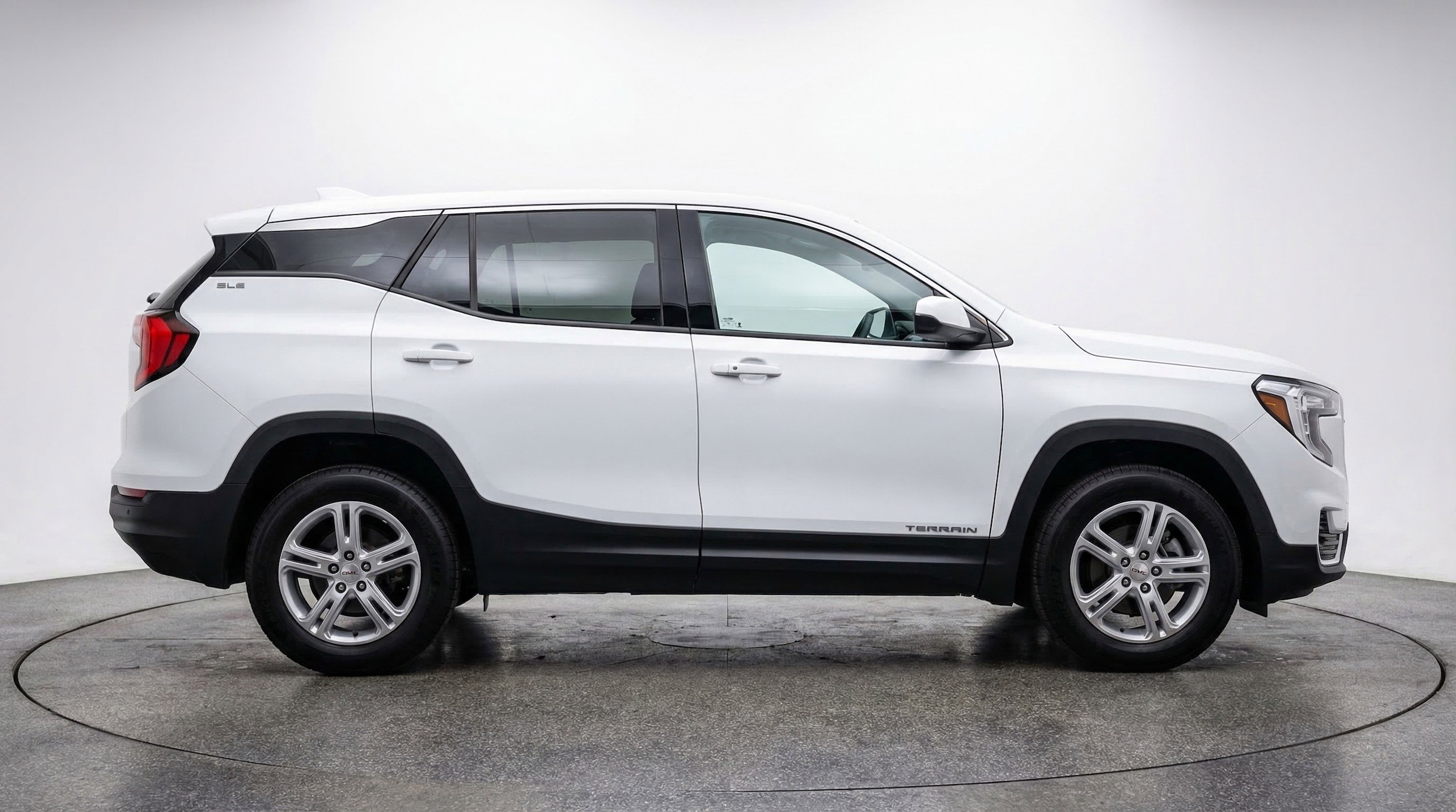 Thumbnail: 2024 GMC Terrain - 11