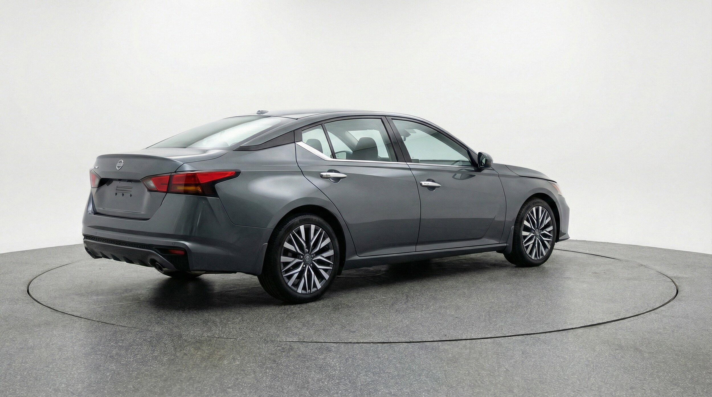 Thumbnail: 2025 Nissan Altima - 9