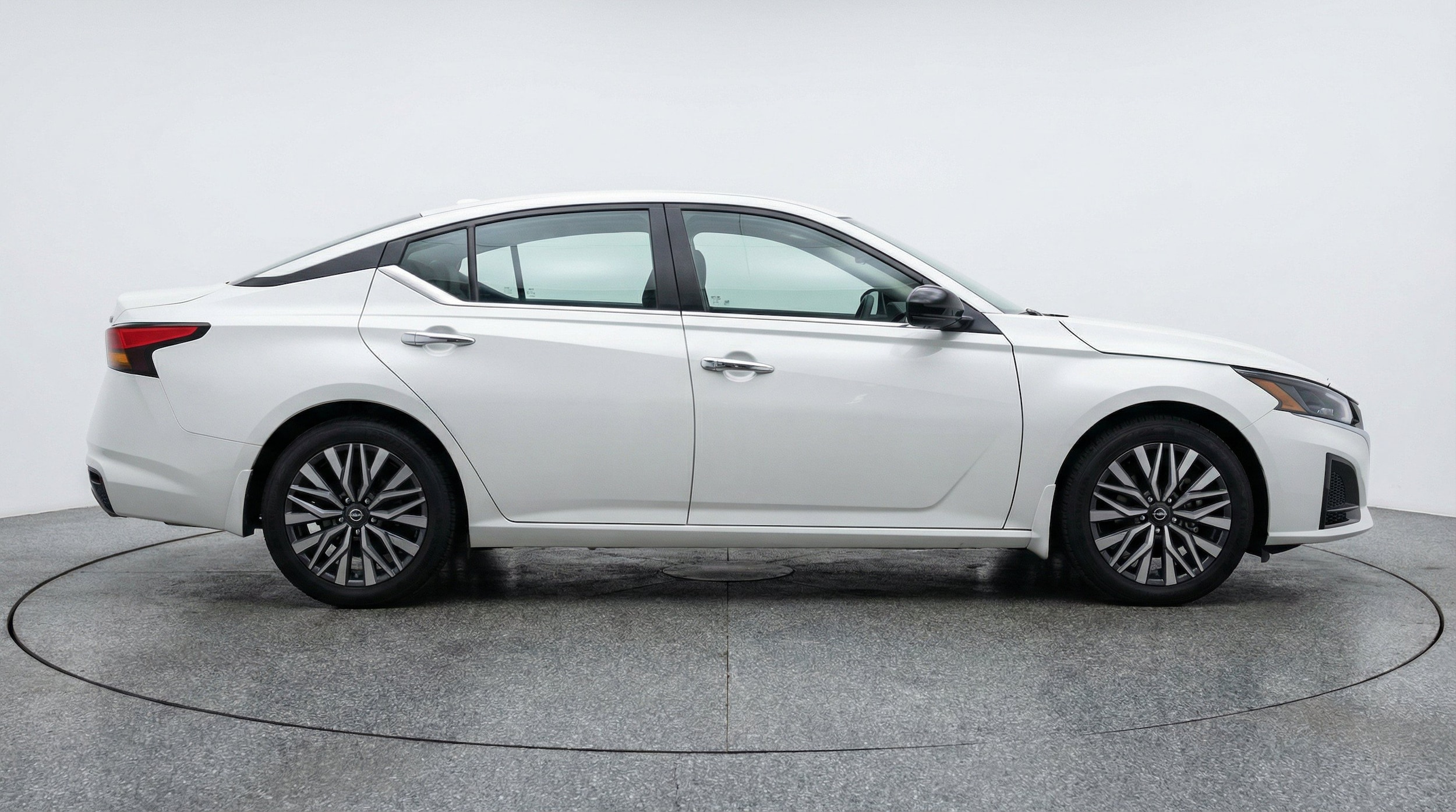 Thumbnail: 2025 Nissan Altima - 11