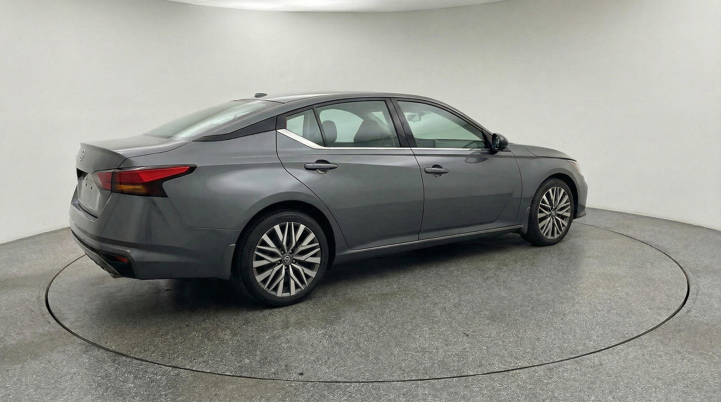Thumbnail: 2025 Nissan Altima - 9
