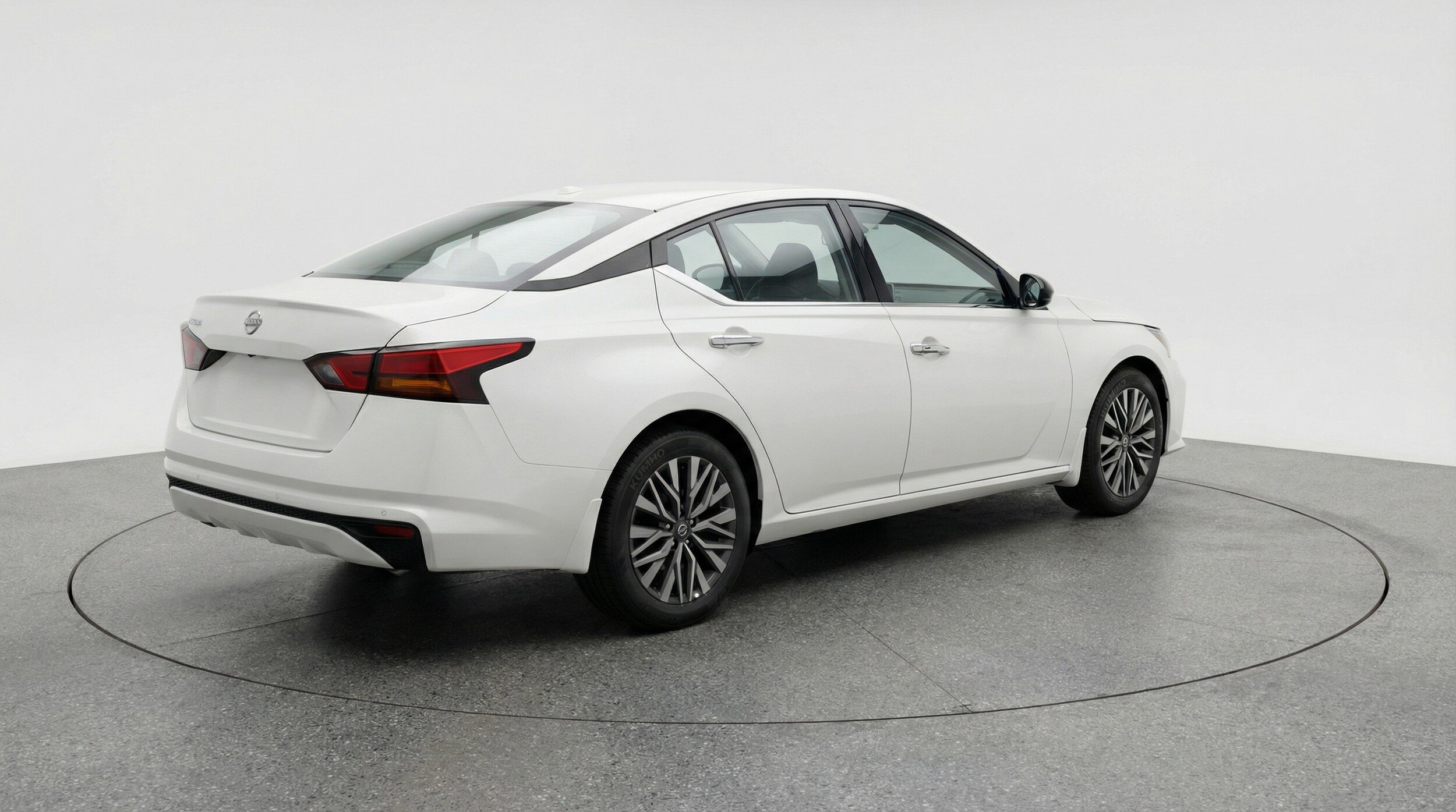 Thumbnail: 2025 Nissan Altima - 9