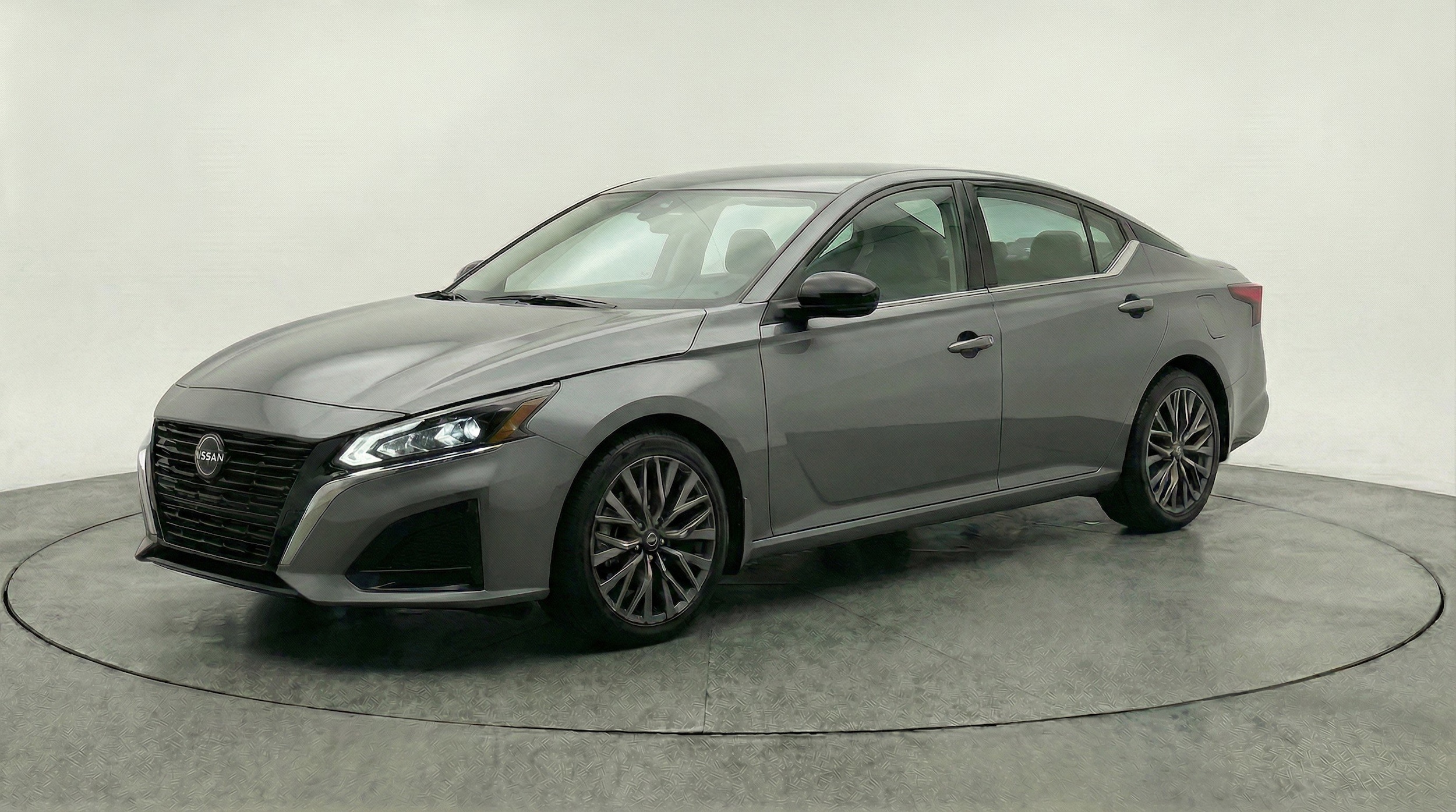 Thumbnail: 2025 Nissan Altima - 3