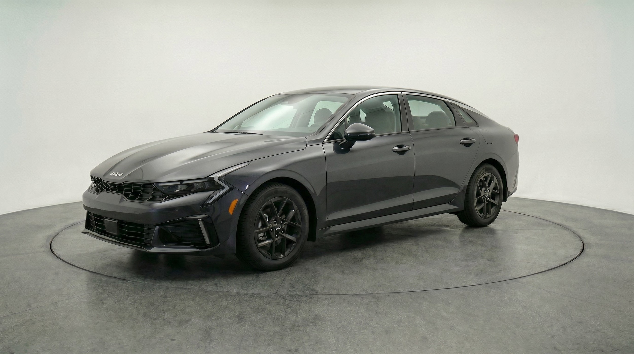 Thumbnail: 2025 Kia K5 - 3