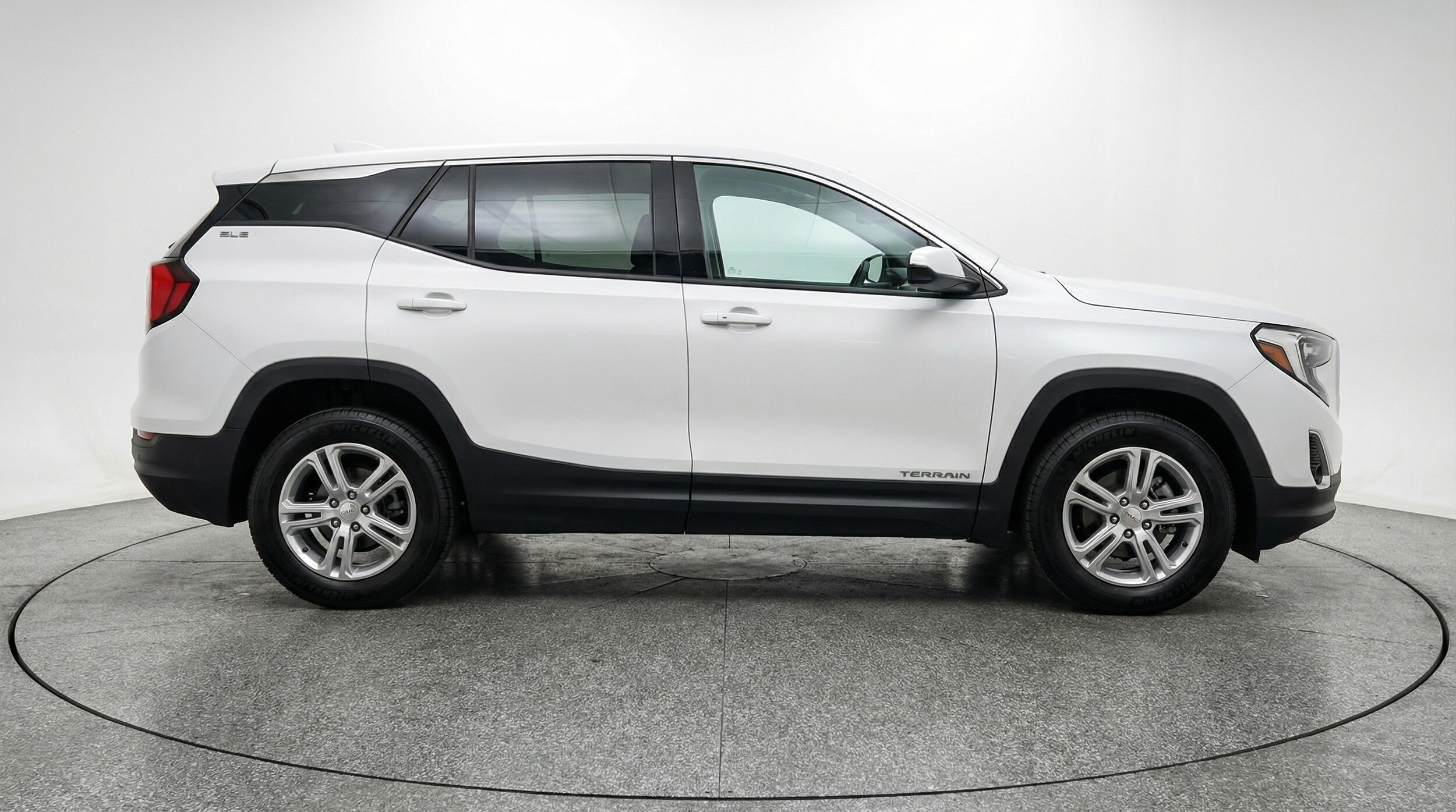 Thumbnail: 2024 GMC Terrain - 8