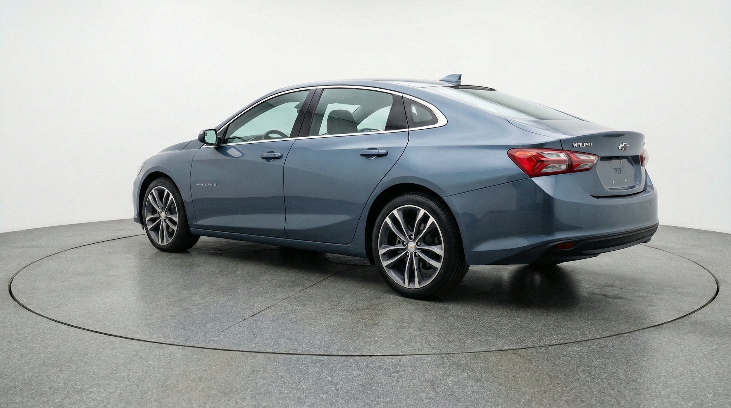 Thumbnail: 2024 Chevrolet Malibu - 6