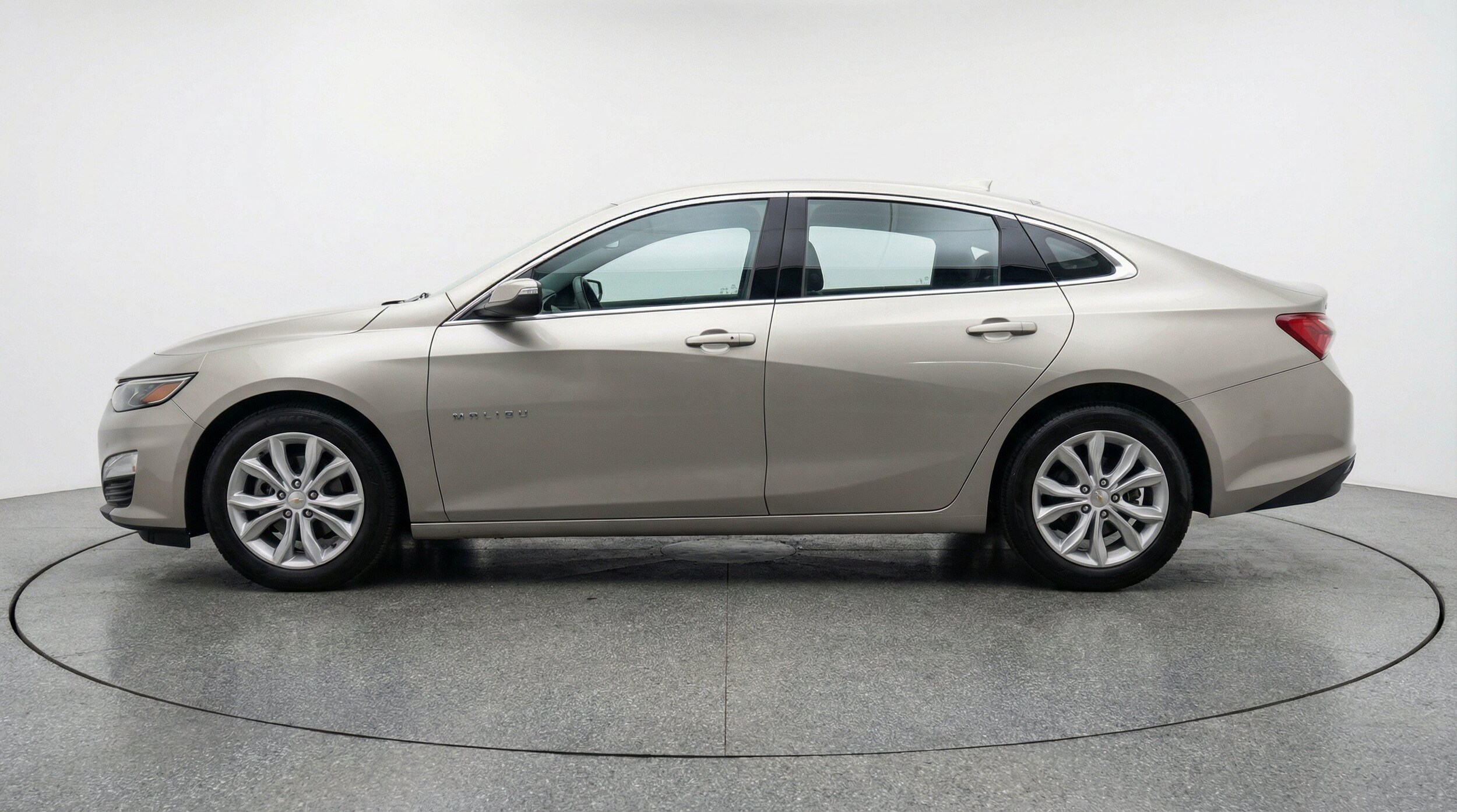 Thumbnail: 2024 Chevrolet Malibu - 5