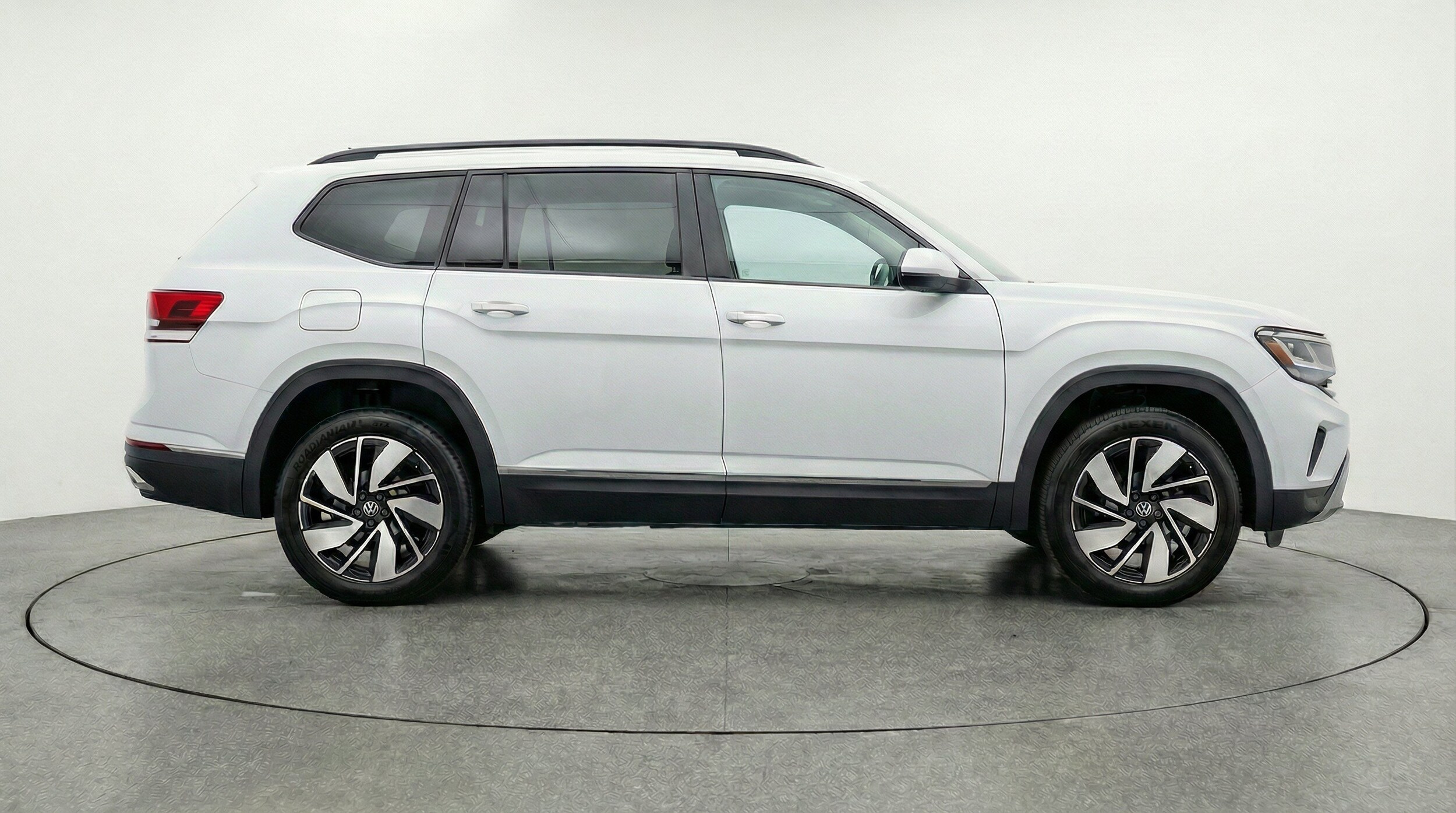 Thumbnail: 2026 Volkswagen Atlas - 11
