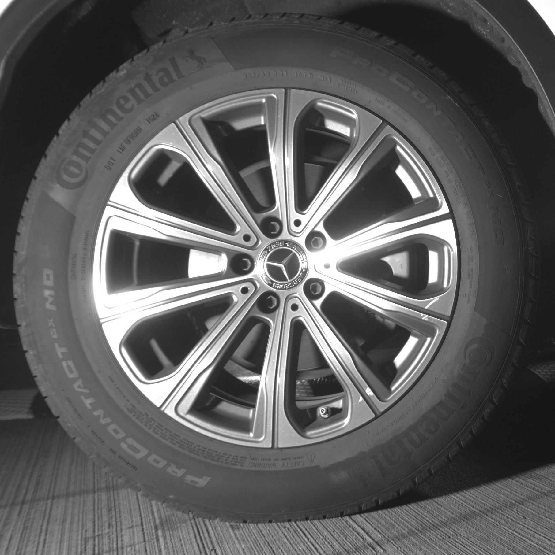 Thumbnail: 2024 Mercedes-Benz GLC - 15