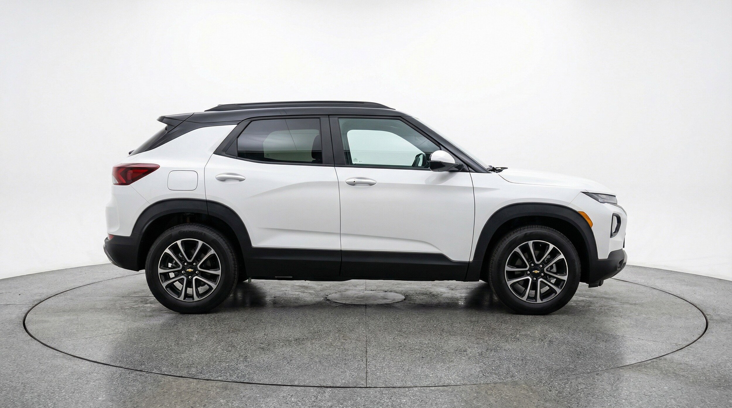Thumbnail: 2025 Chevrolet TrailBlazer - 11
