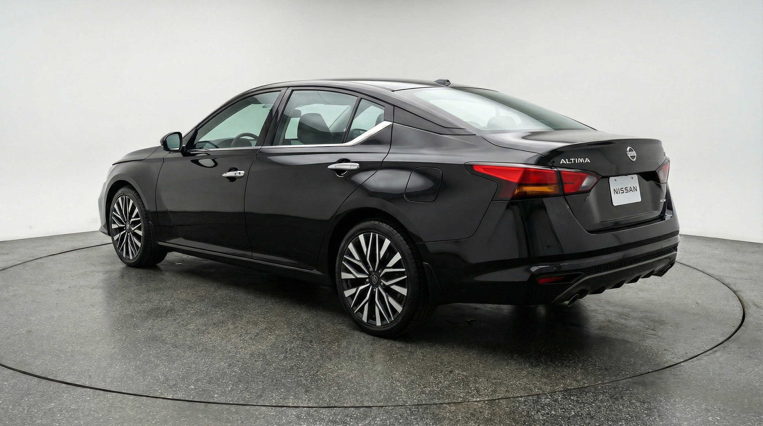 Thumbnail: 2025 Nissan Altima - 6