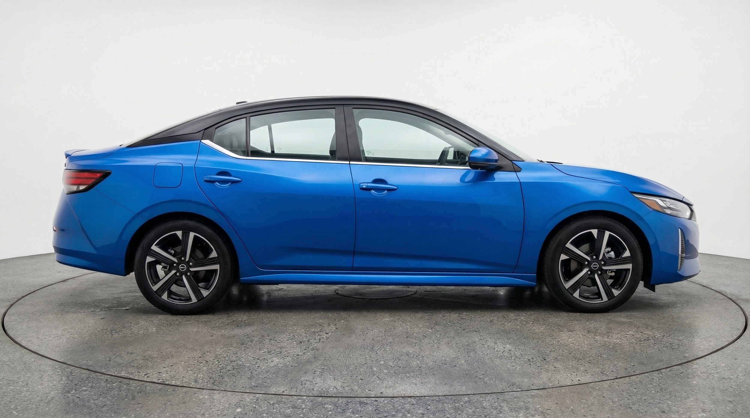 Thumbnail: 2025 Nissan Sentra - 11