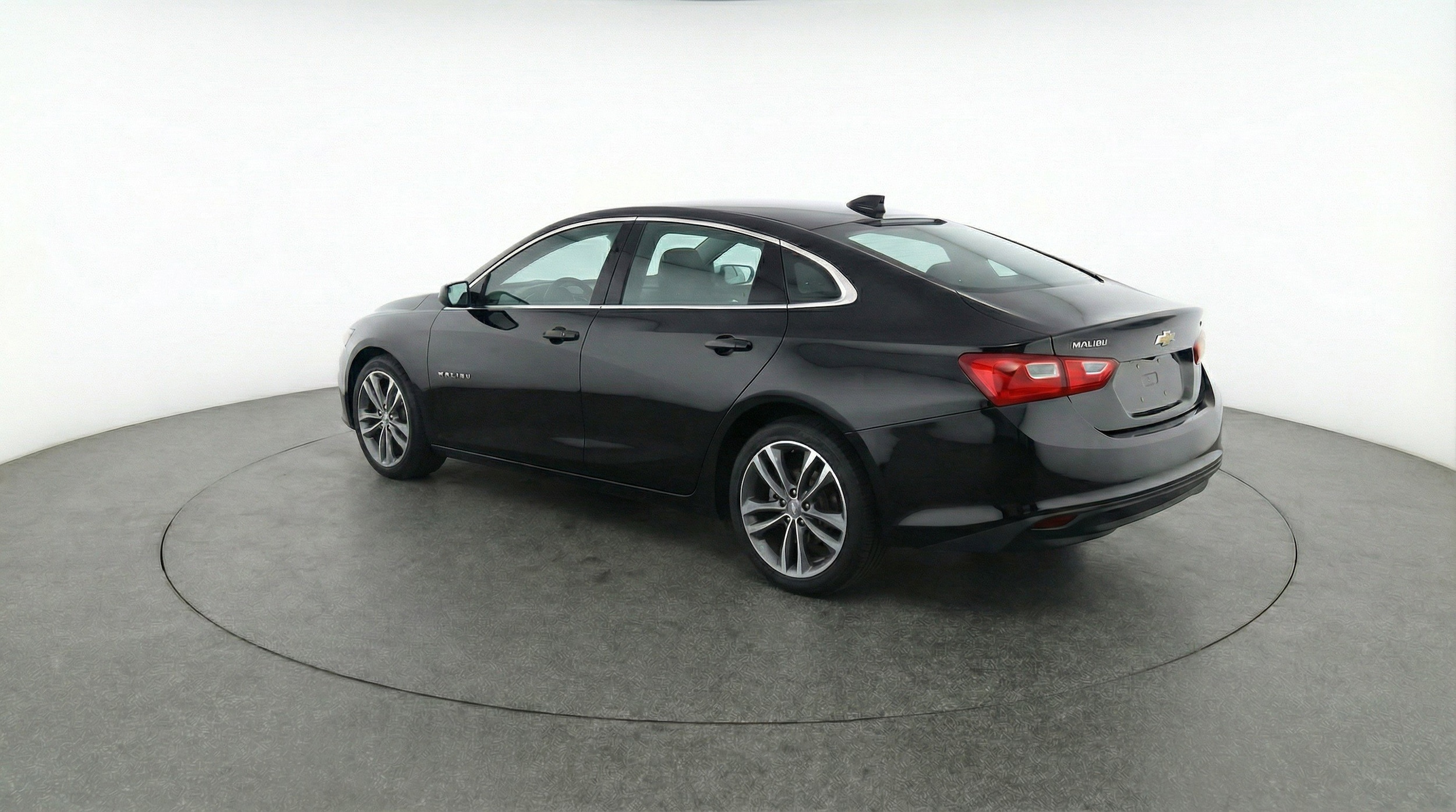 Thumbnail: 2024 Chevrolet Malibu - 6