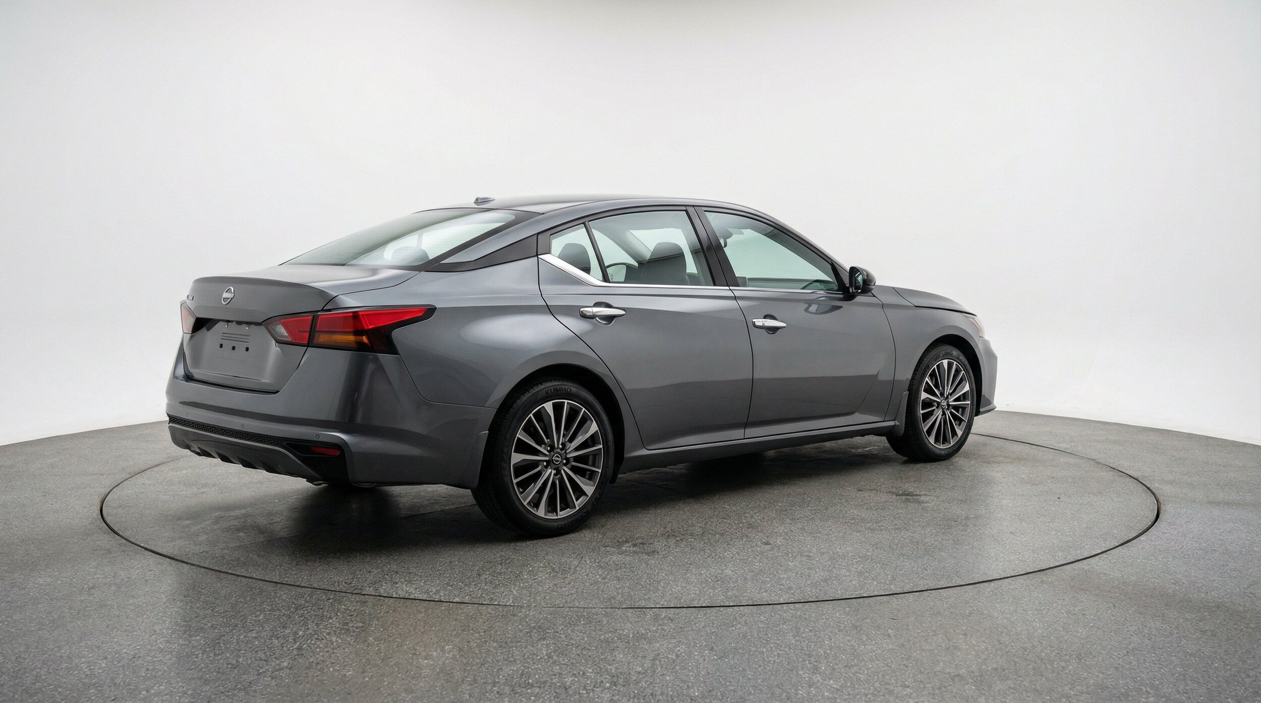 Thumbnail: 2025 Nissan Altima - 9