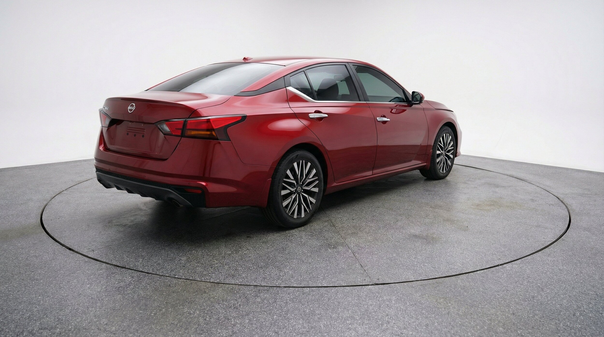 Thumbnail: 2025 Nissan Altima - 9