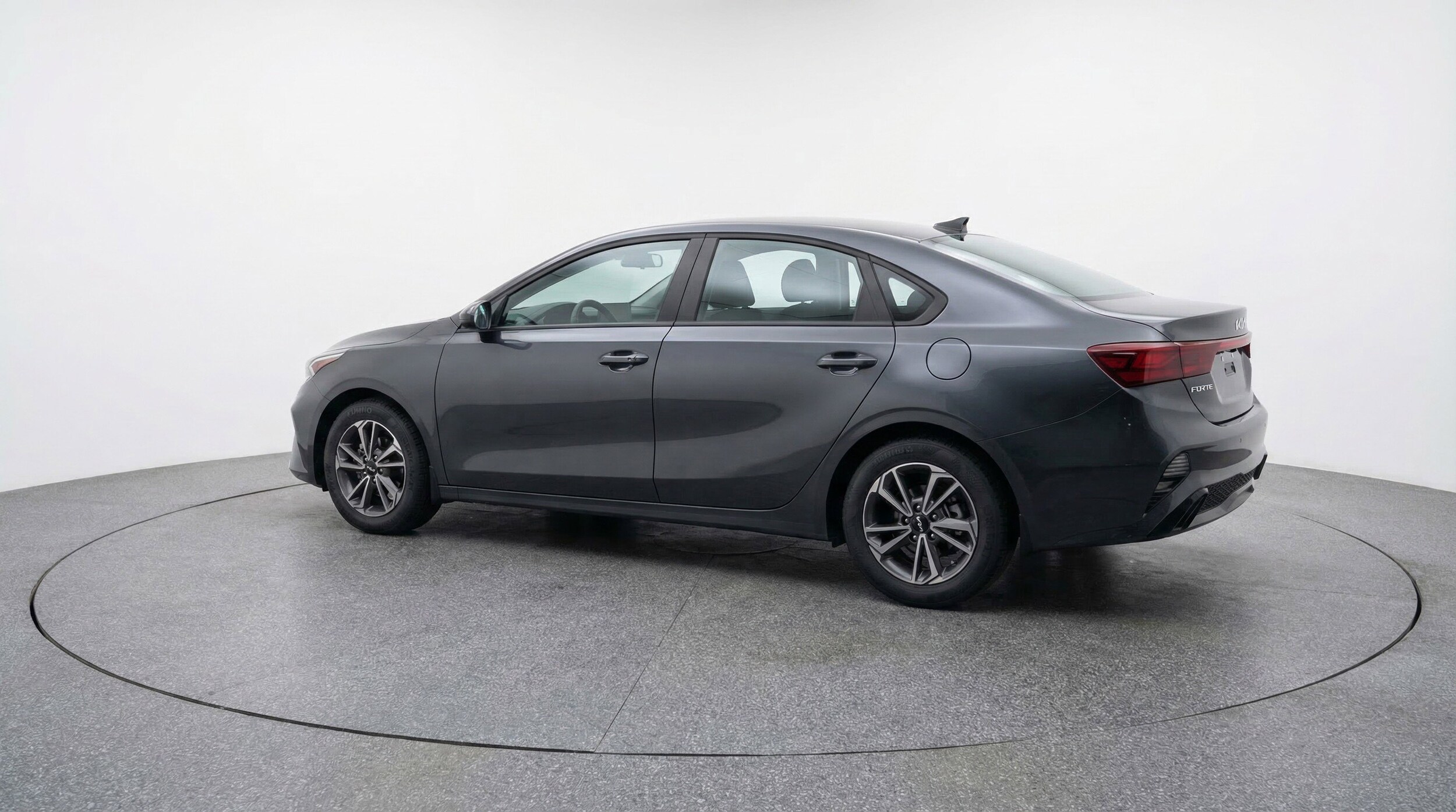 Thumbnail: 2024 Kia Forte - 6