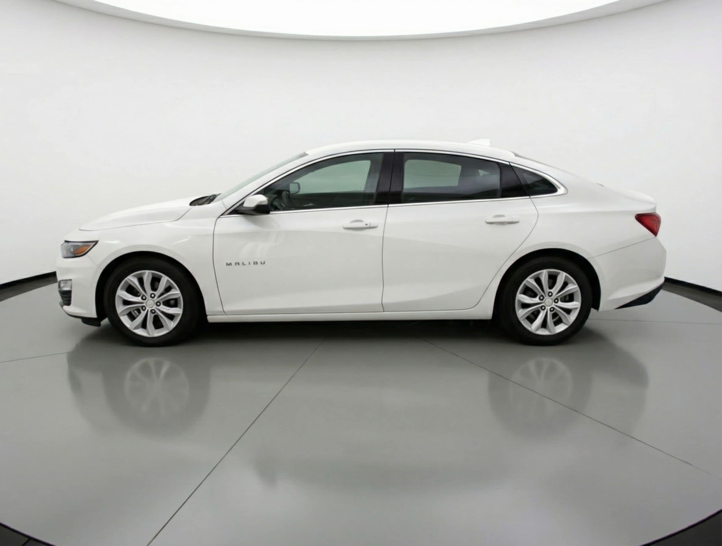 Thumbnail: 2024 Chevrolet Malibu - 5