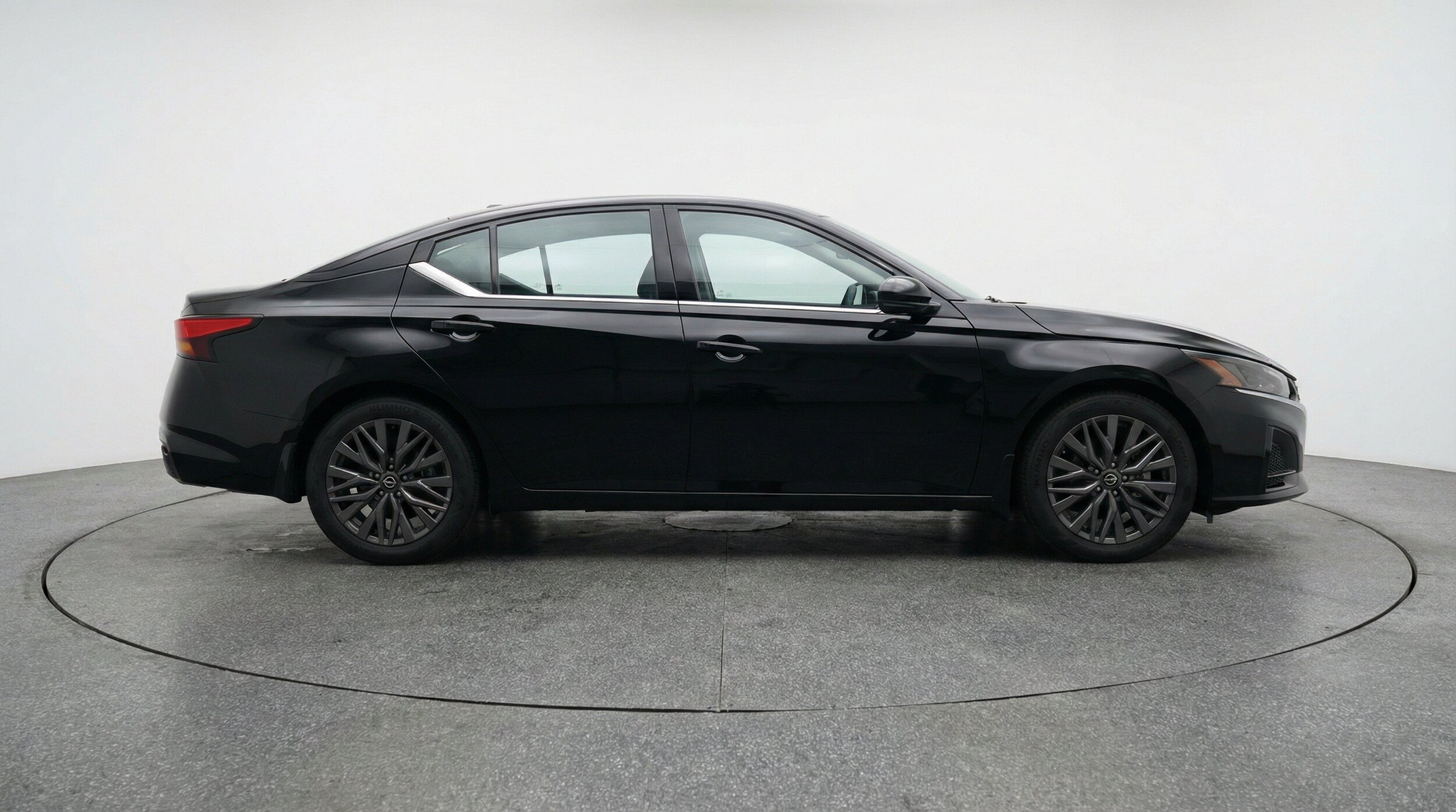 Thumbnail: 2025 Nissan Altima - 11
