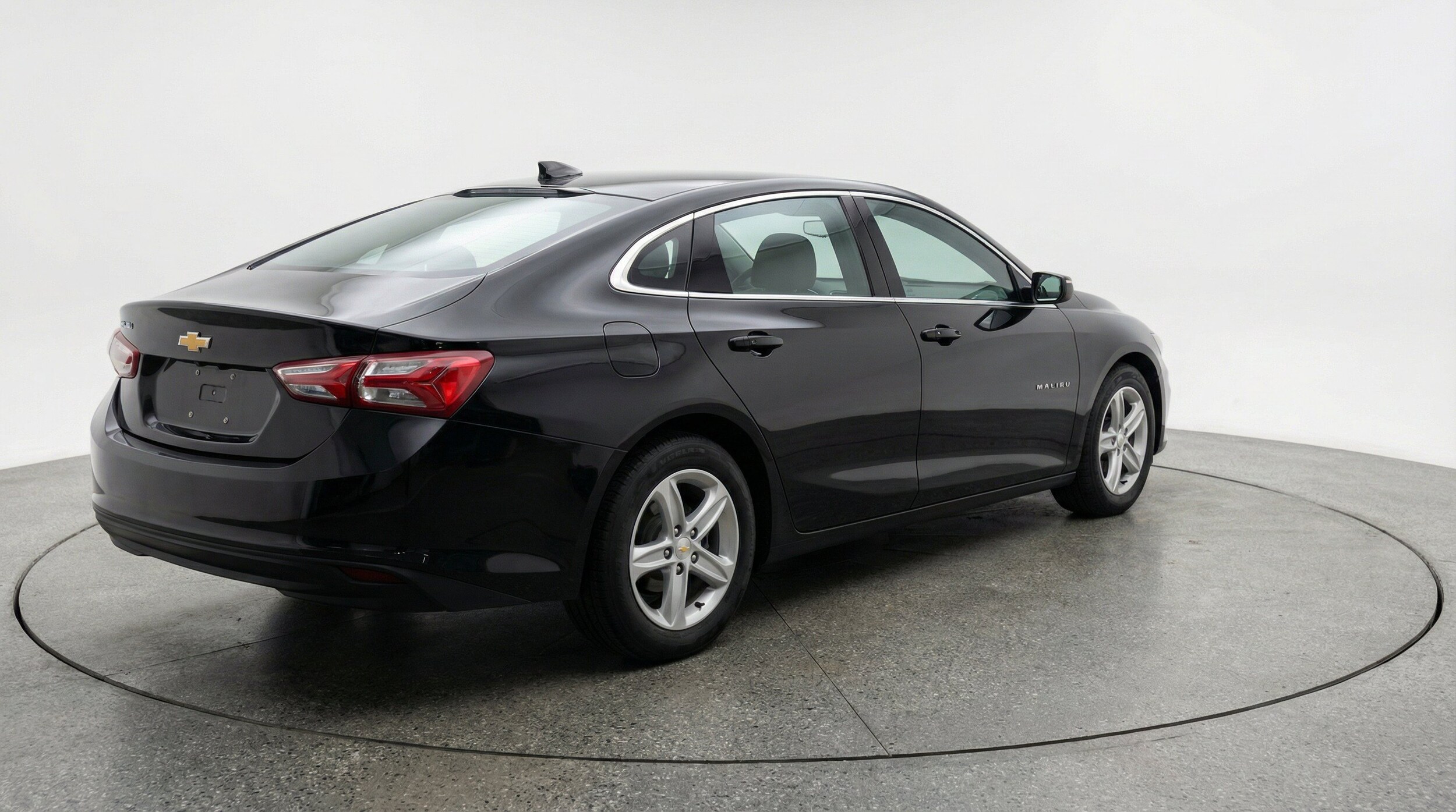 Thumbnail: 2024 Chevrolet Malibu - 9