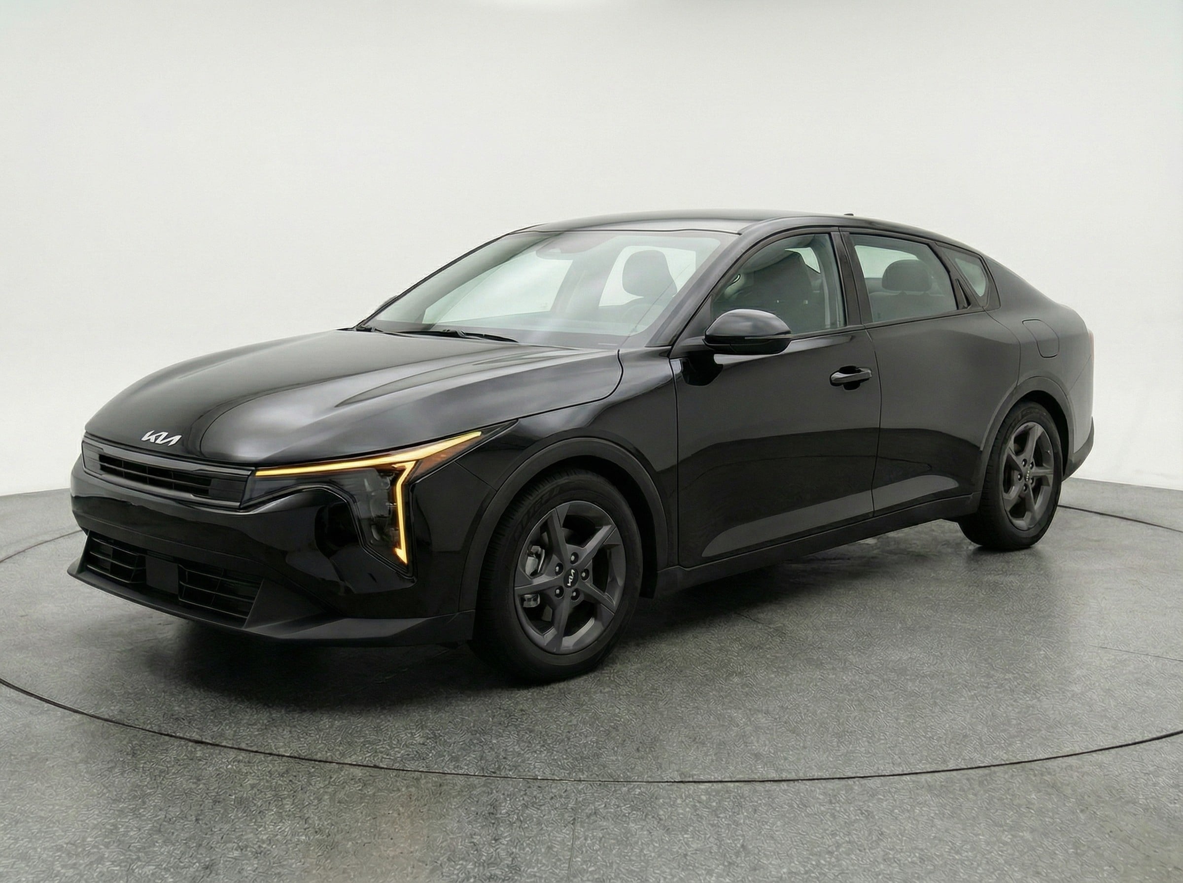 Thumbnail: 2025 Kia K4 - 3