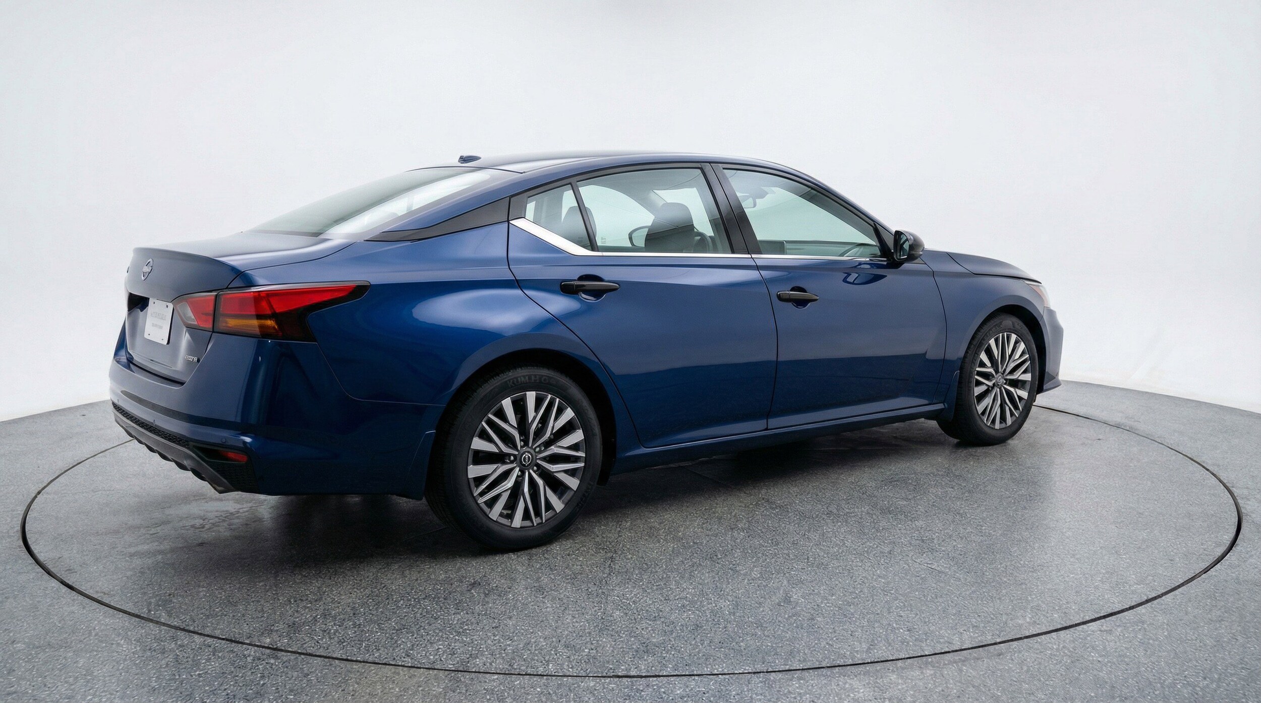 Thumbnail: 2025 Nissan Altima - 9