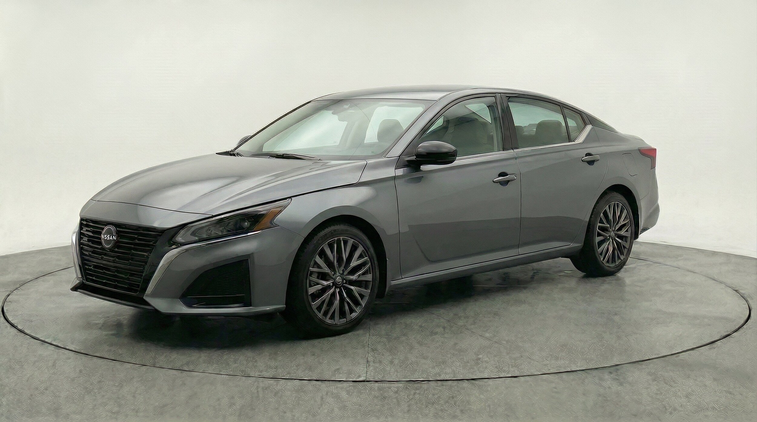 Thumbnail: 2025 Nissan Altima - 3