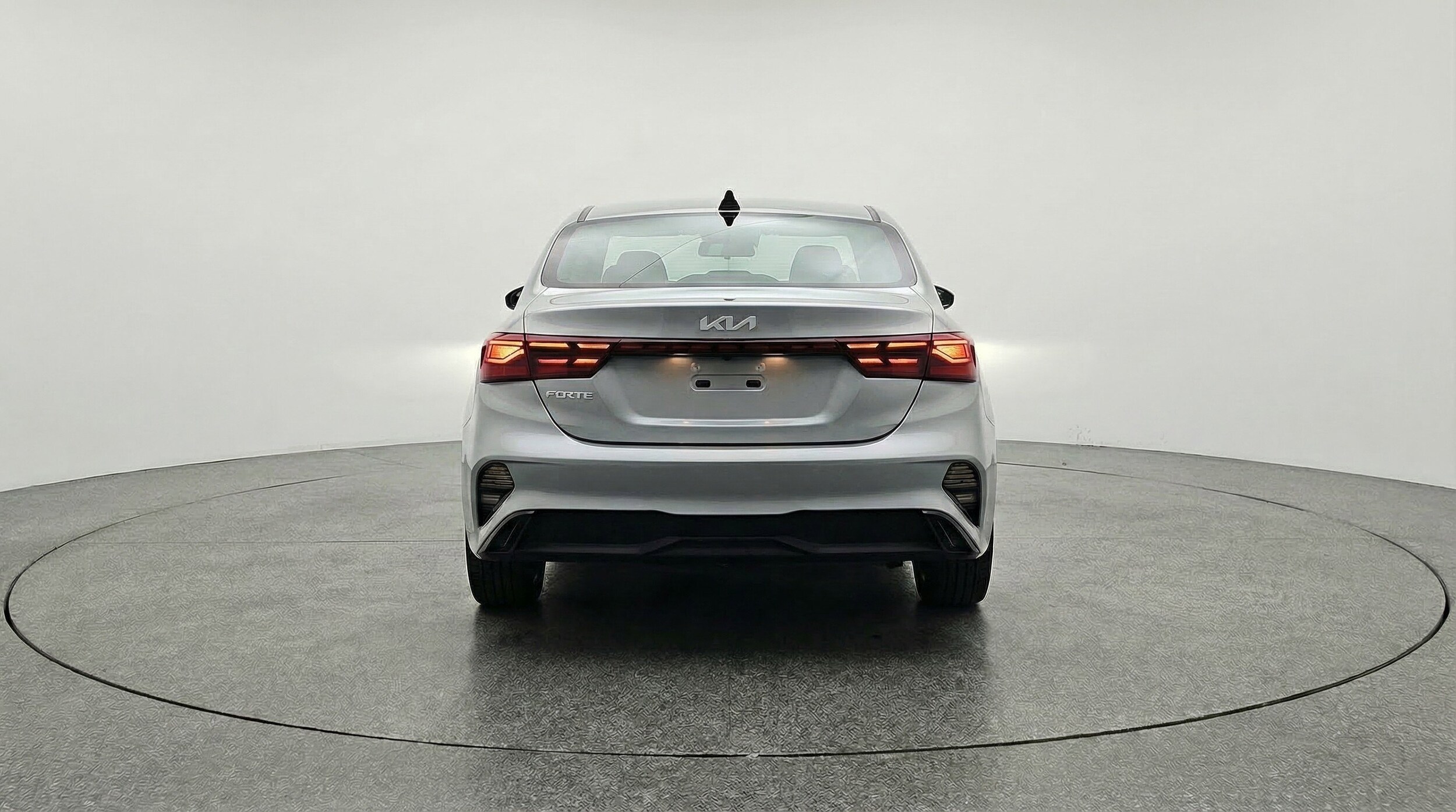 Thumbnail: 2024 Kia Forte - 7