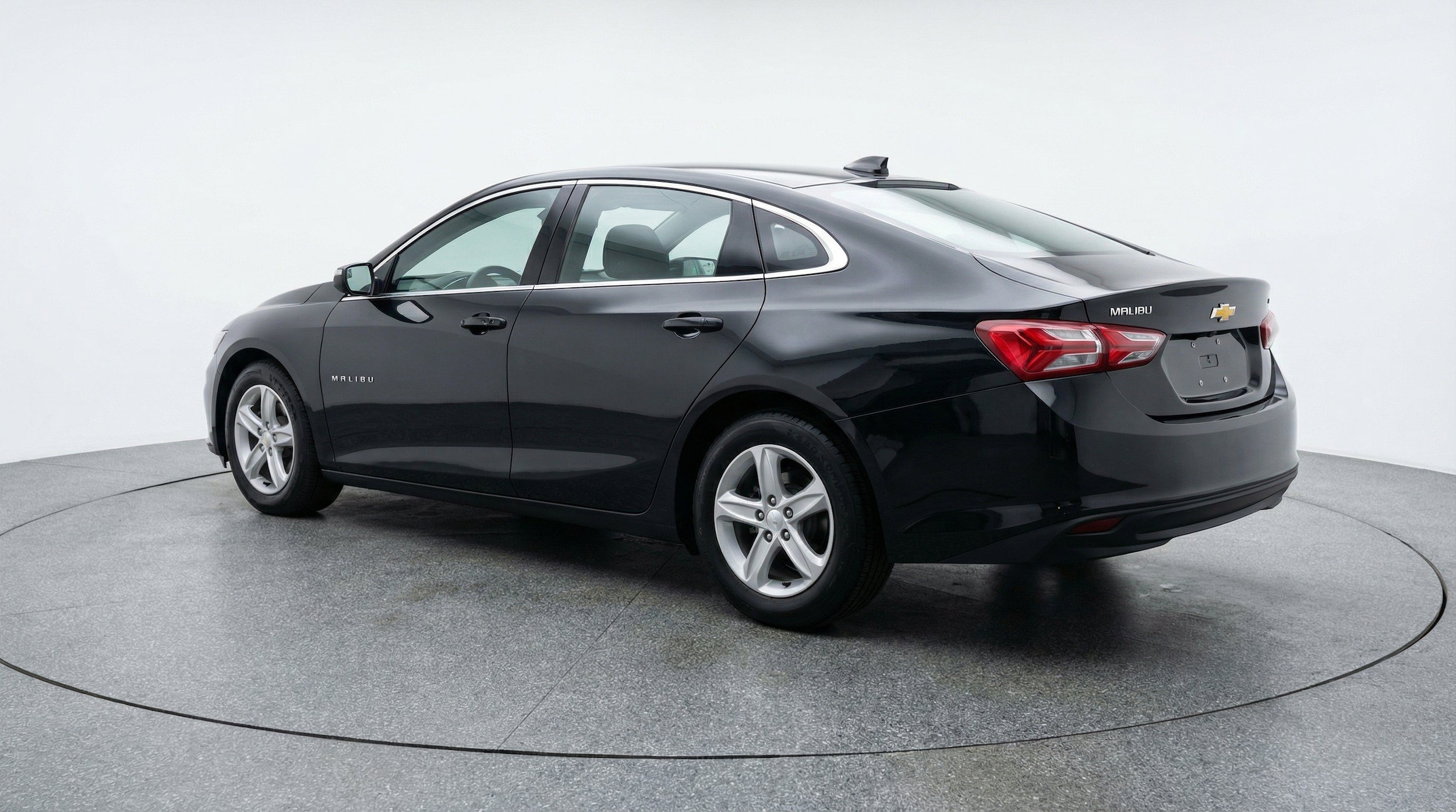 Thumbnail: 2024 Chevrolet Malibu - 6