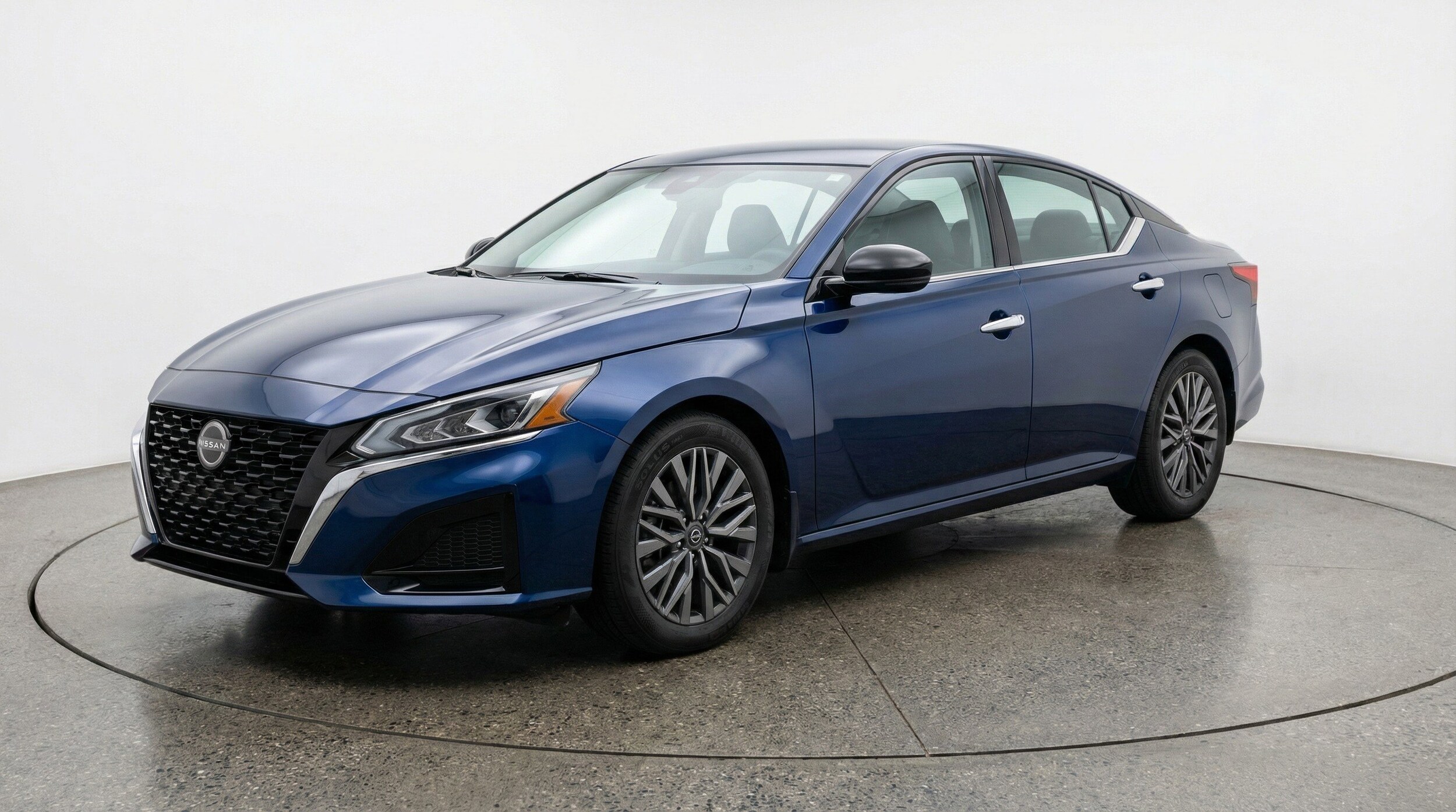 Thumbnail: 2025 Nissan Altima - 3