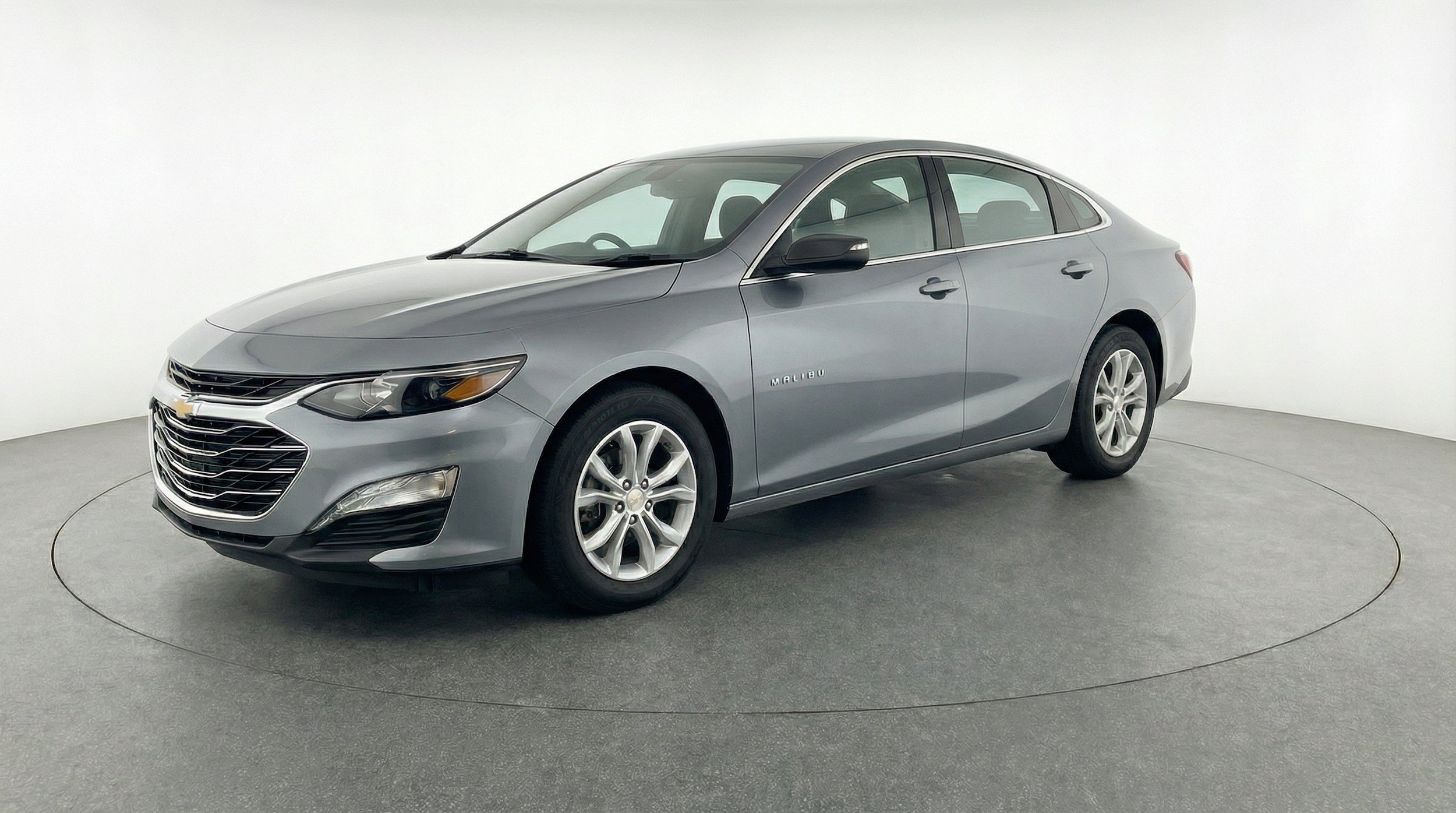 Thumbnail: 2024 Chevrolet Malibu - 3