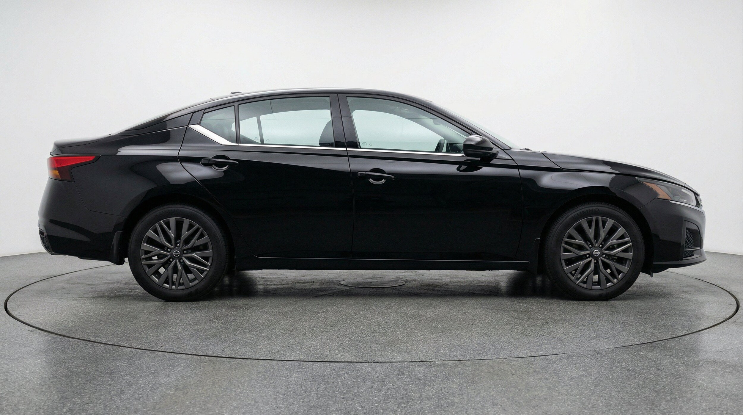 Thumbnail: 2025 Nissan Altima - 11