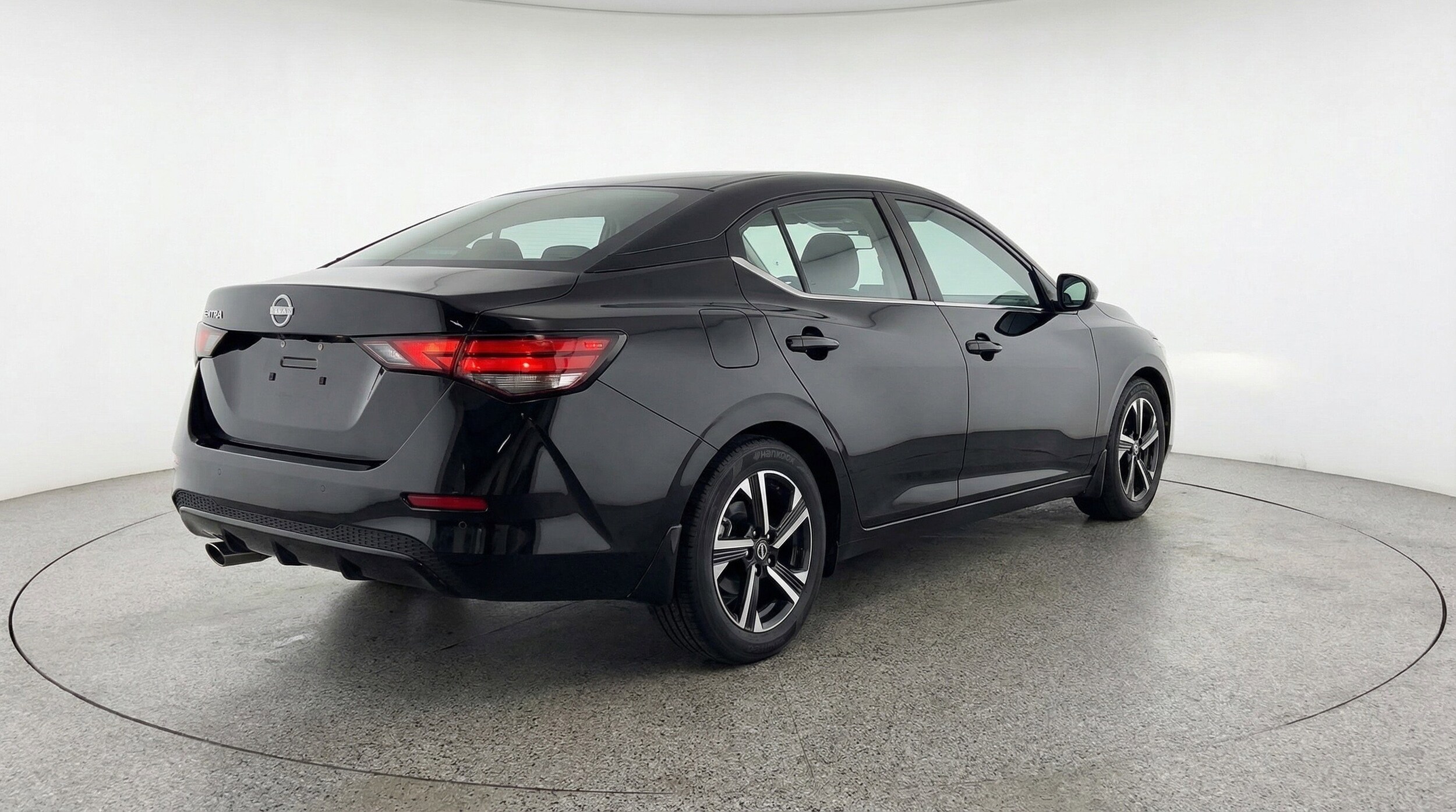 Thumbnail: 2025 Nissan Sentra - 9