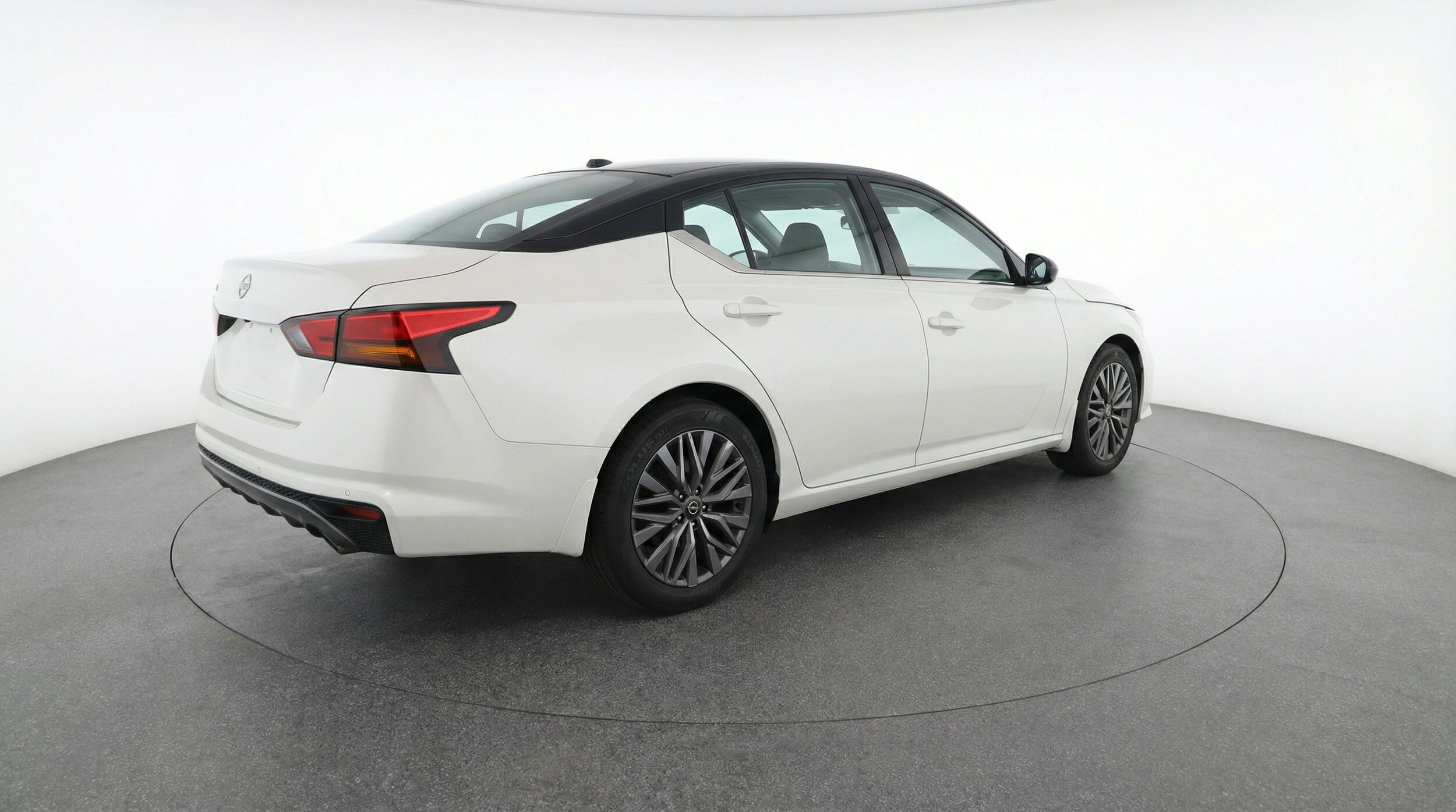 Thumbnail: 2025 Nissan Altima - 9