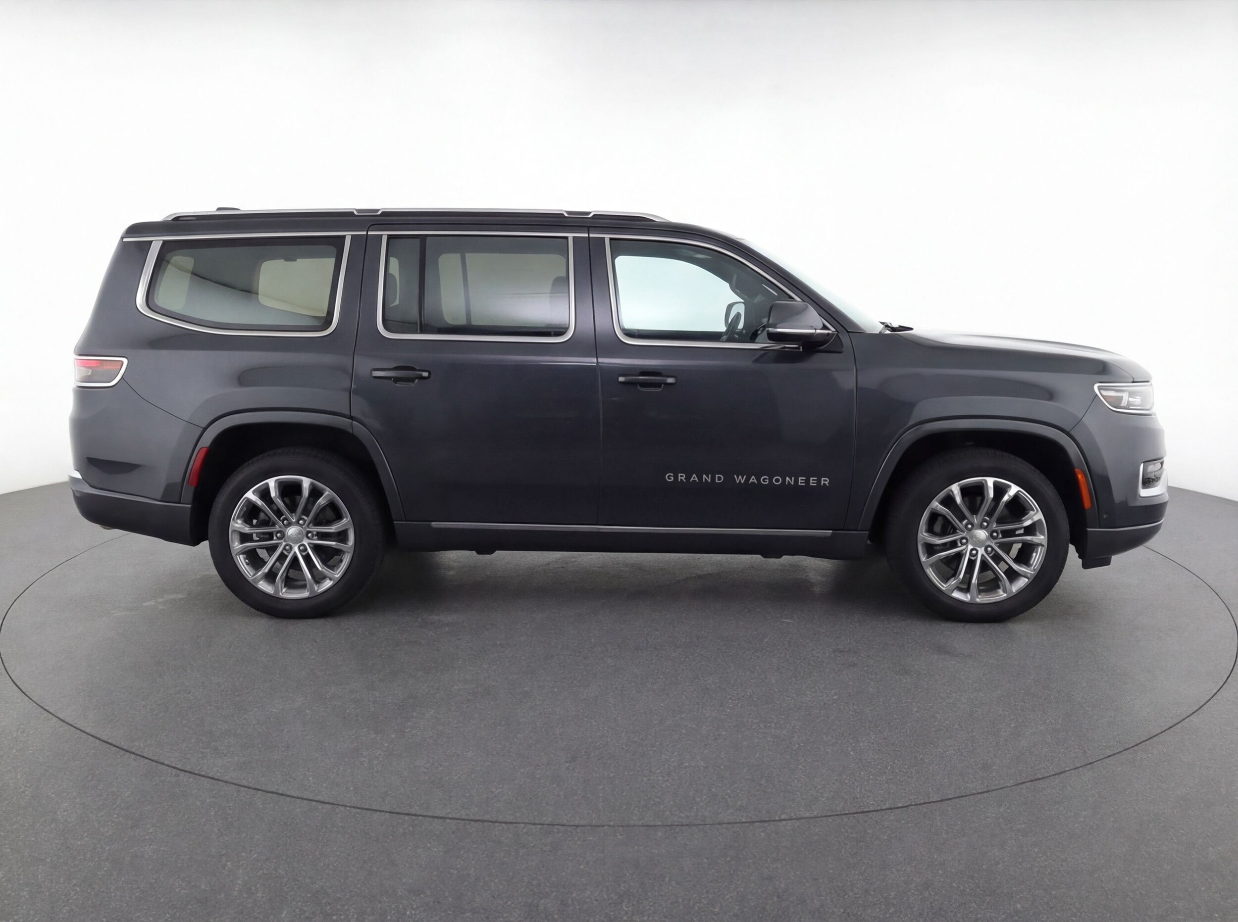 Thumbnail: 2023 Jeep Grand Wagoneer - 11