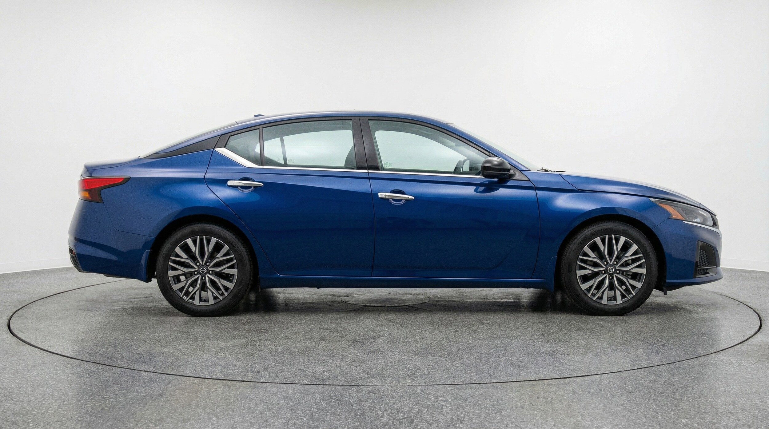 Thumbnail: 2025 Nissan Altima - 11