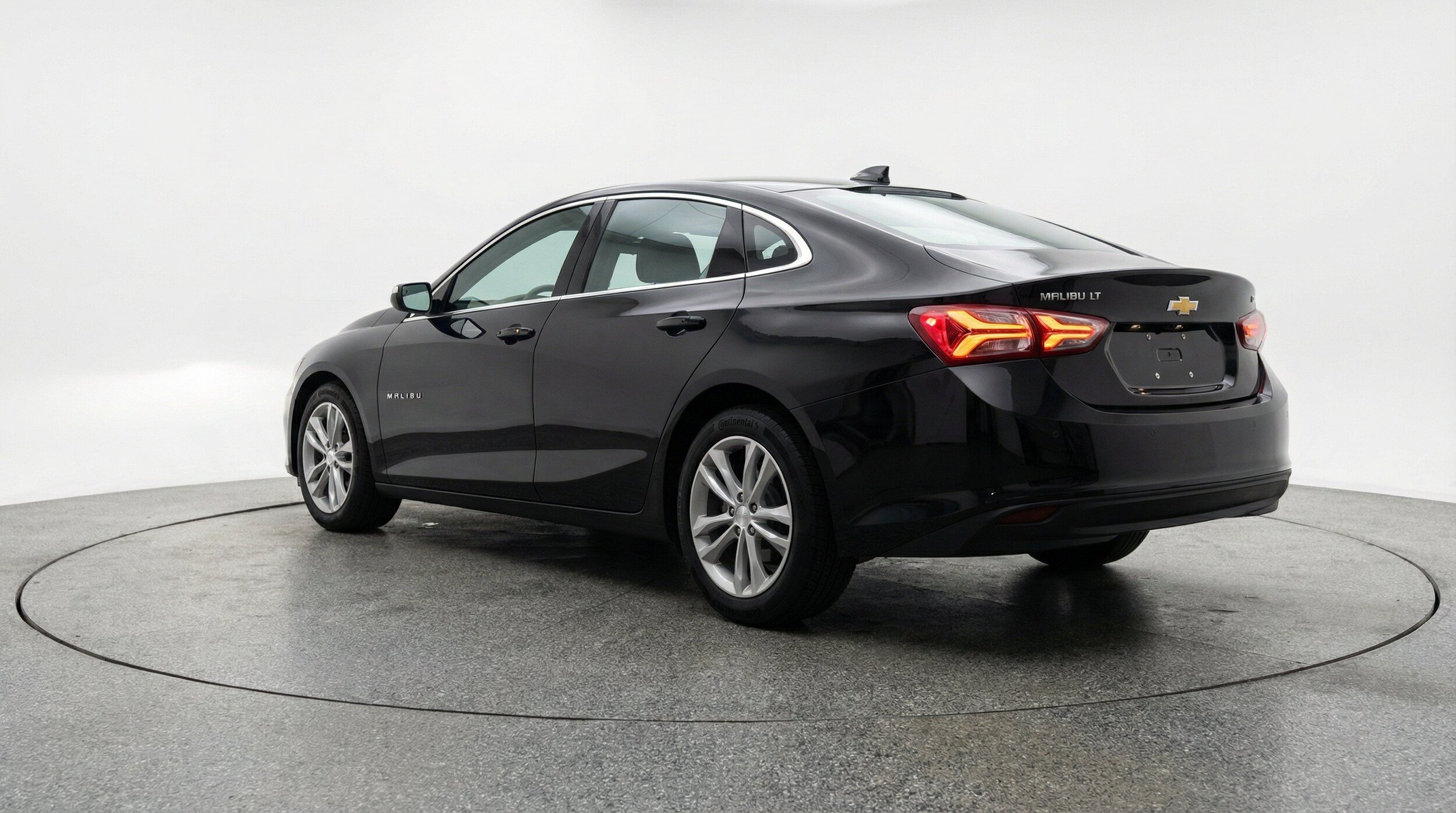 Thumbnail: 2024 Chevrolet Malibu - 6