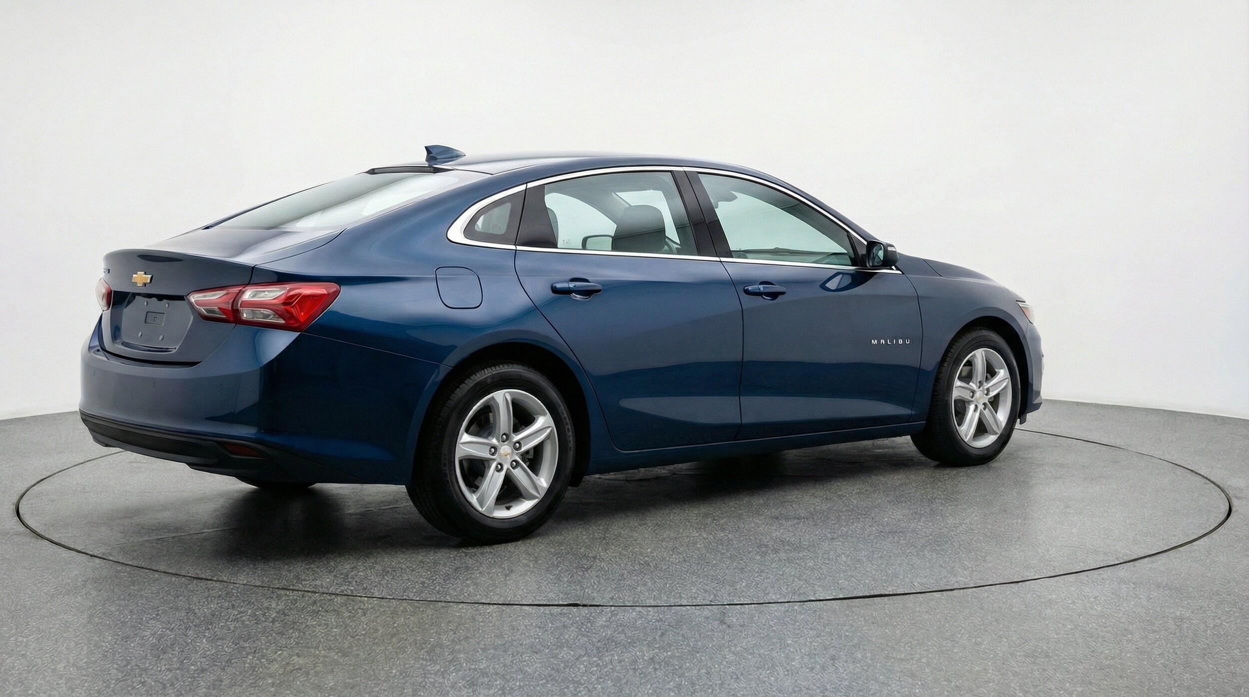 Thumbnail: 2024 Chevrolet Malibu - 9