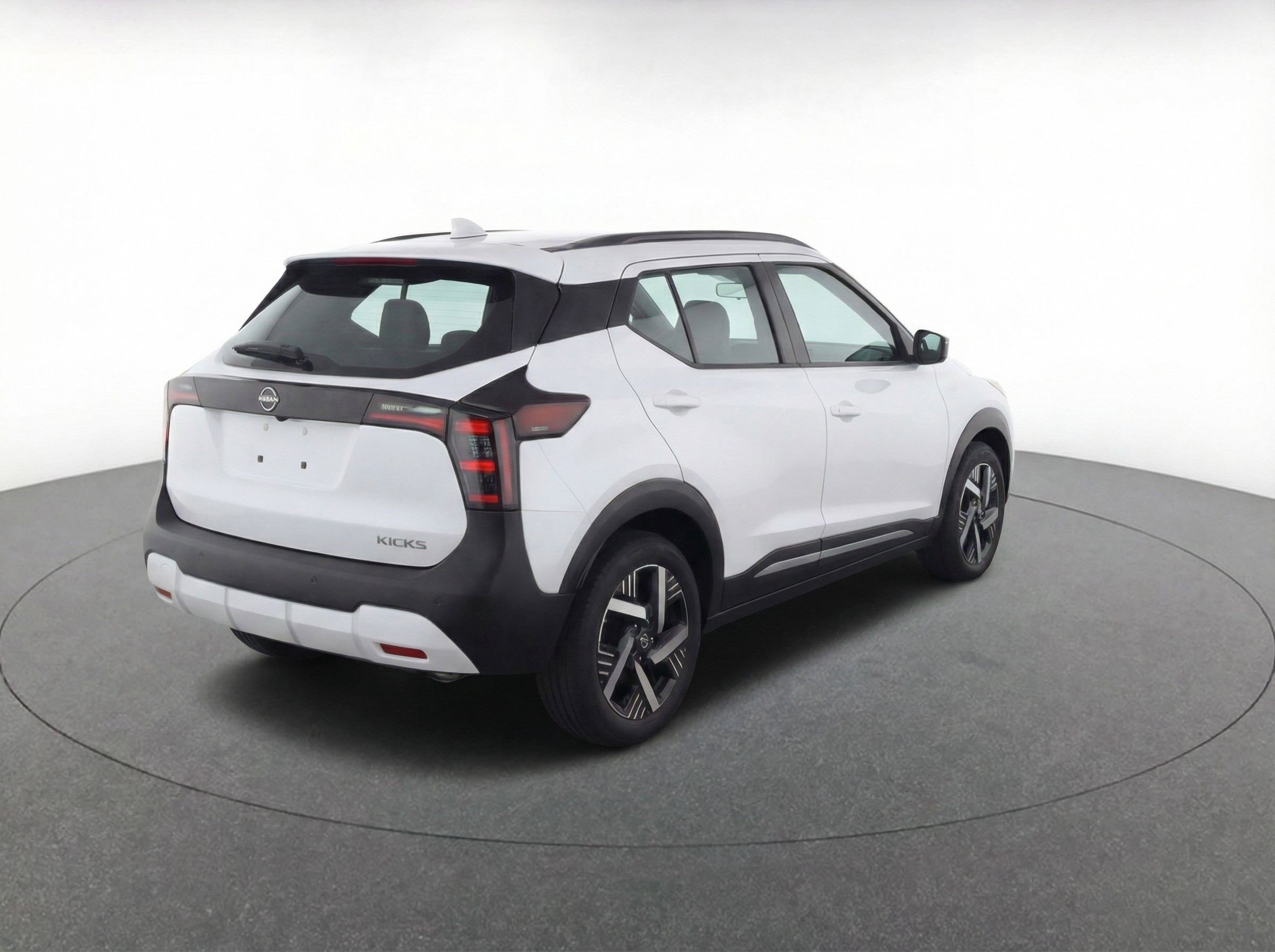 Thumbnail: 2025 Nissan Kicks - 9