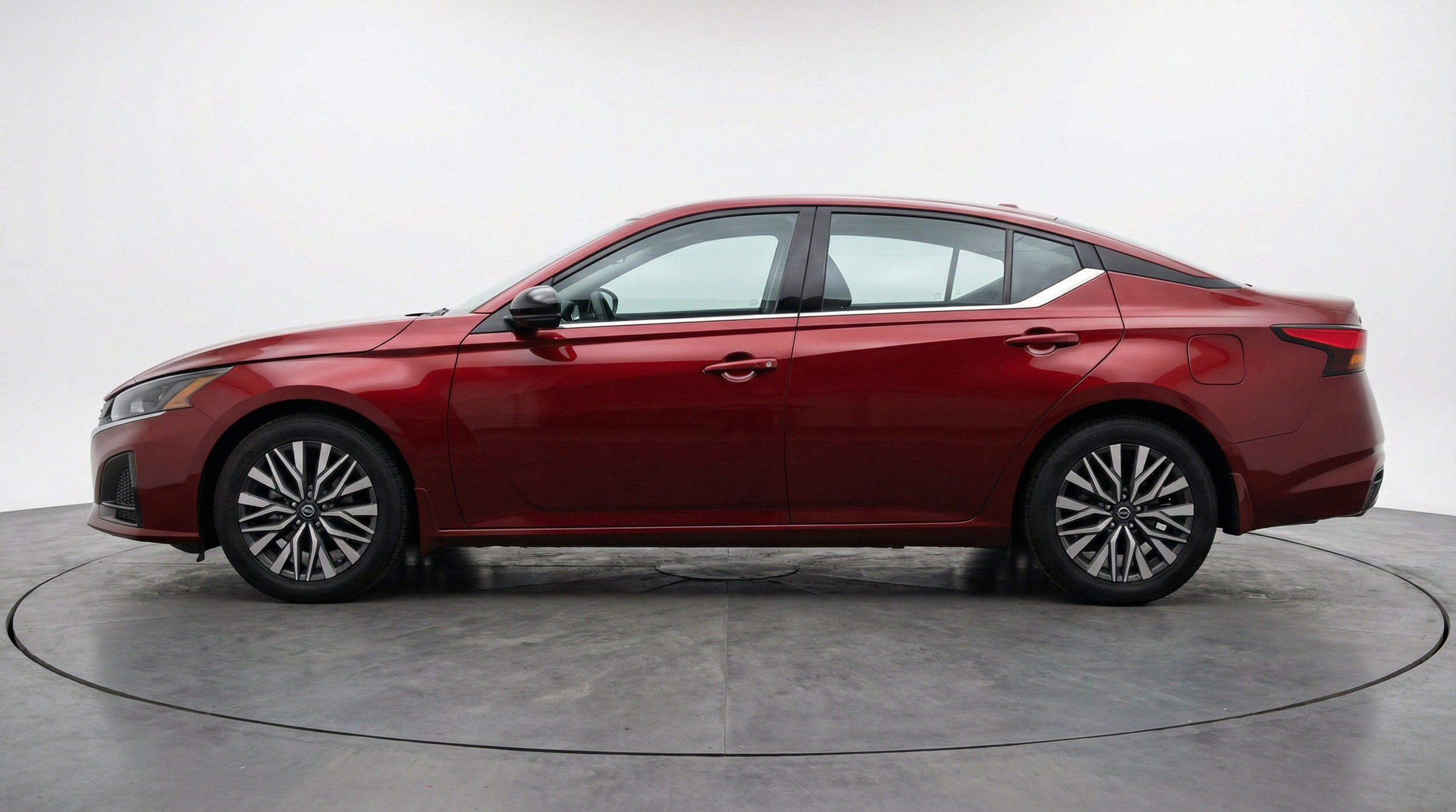 Thumbnail: 2025 Nissan Altima - 5
