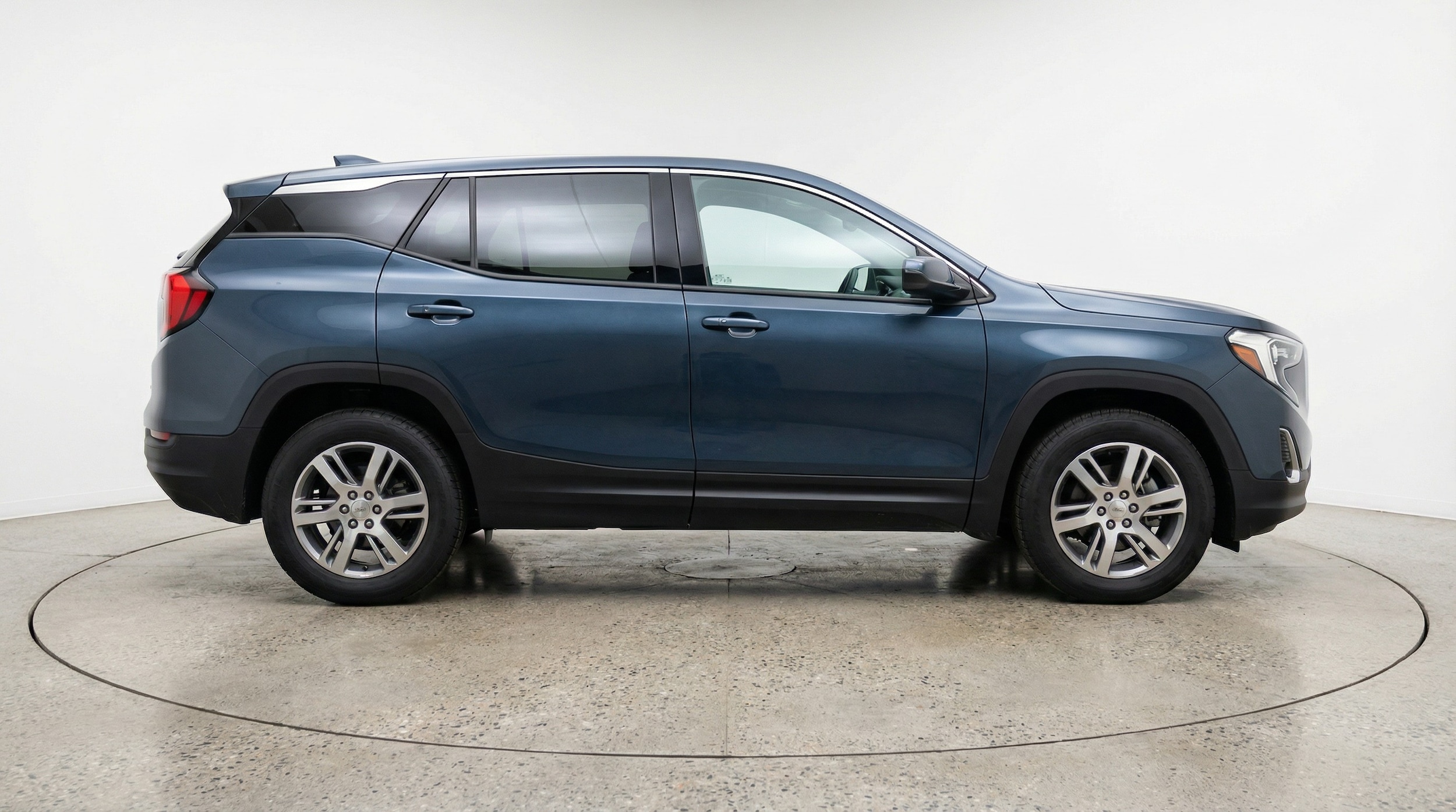 Thumbnail: 2024 GMC Terrain - 8