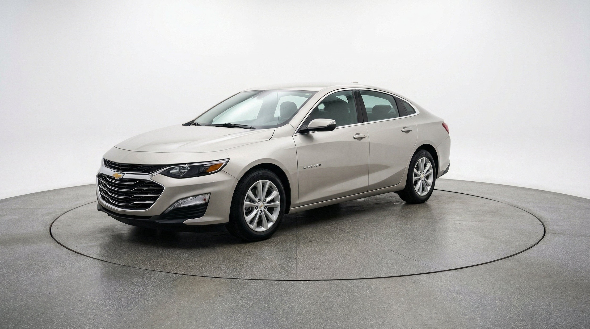 Thumbnail: 2024 Chevrolet Malibu - 3