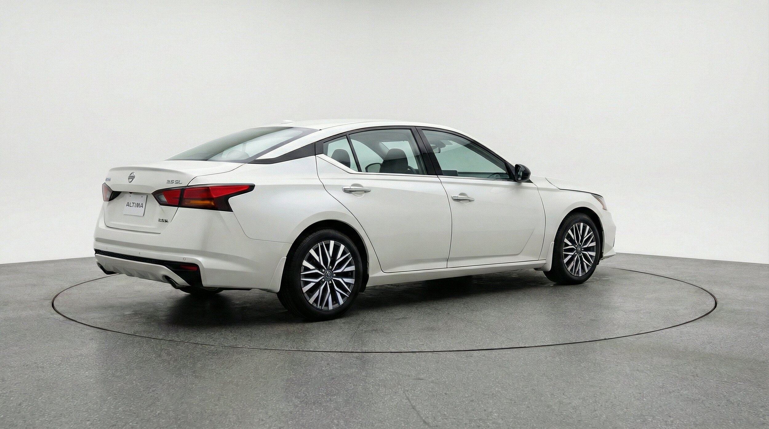 Thumbnail: 2025 Nissan Altima - 9