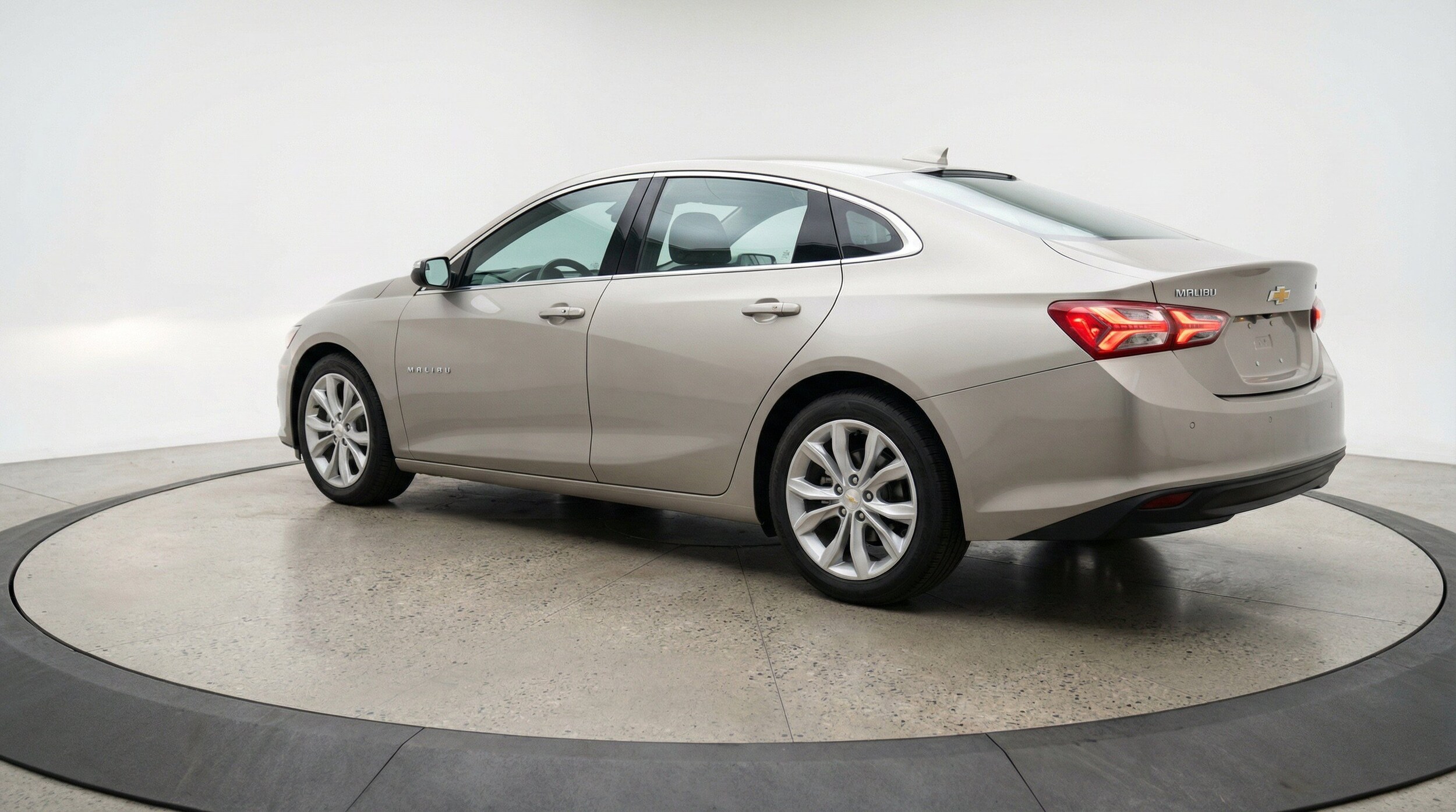Thumbnail: 2024 Chevrolet Malibu - 6