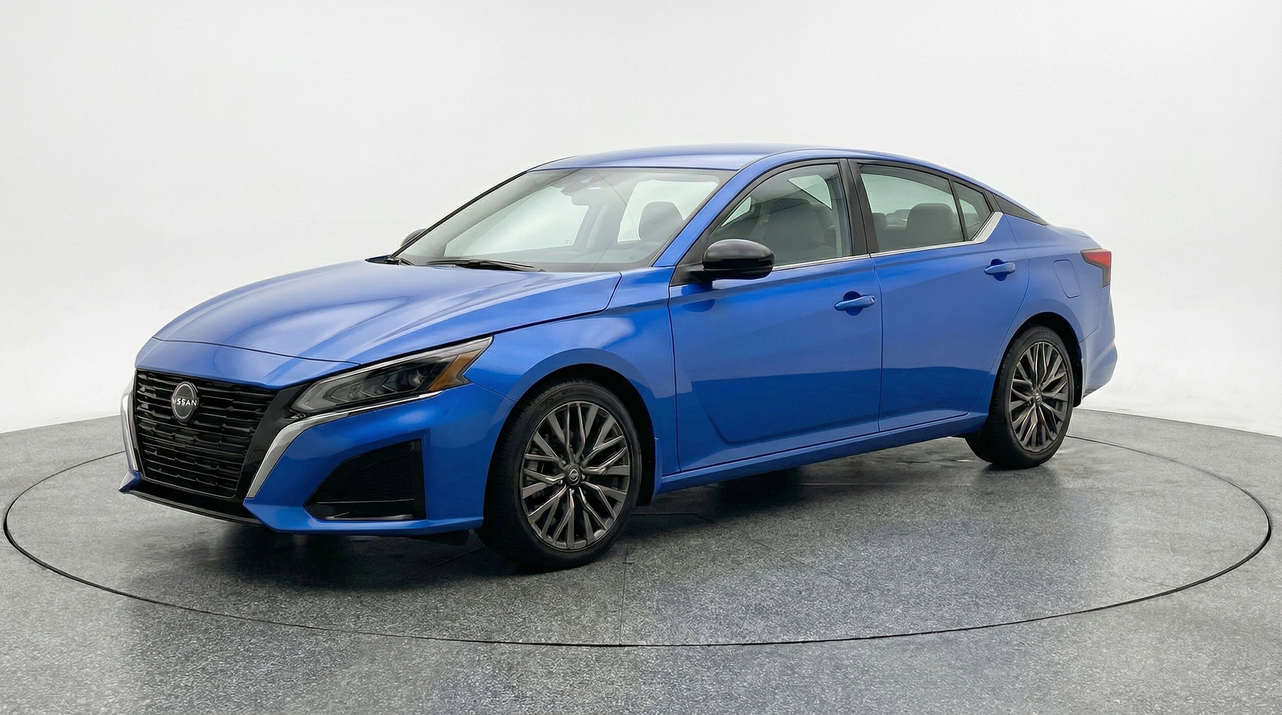 Thumbnail: 2025 Nissan Altima - 3