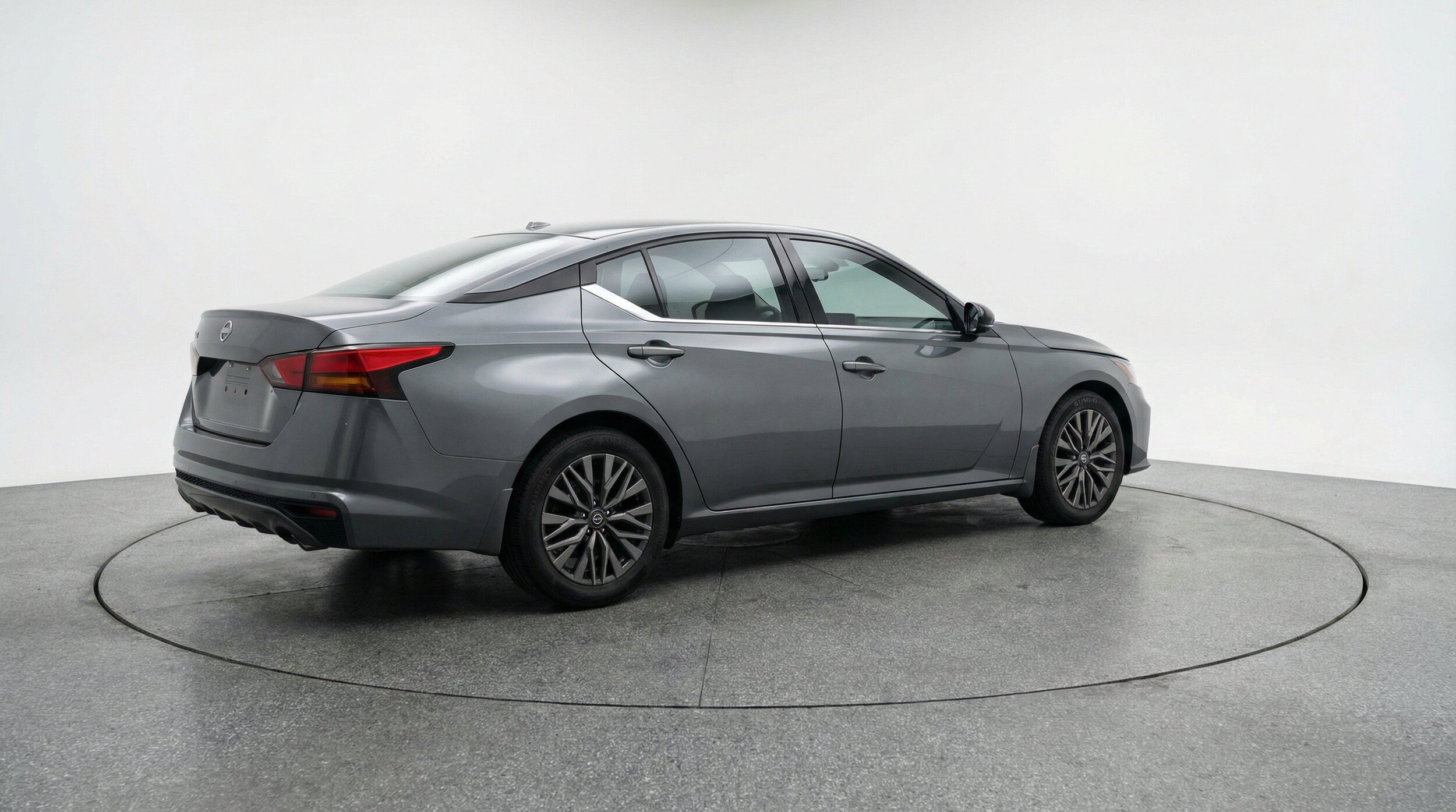 Thumbnail: 2025 Nissan Altima - 9