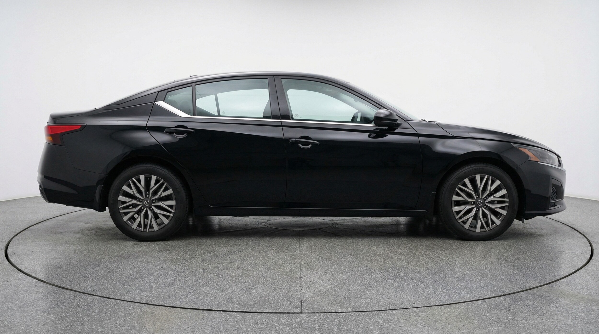 Thumbnail: 2025 Nissan Altima - 8