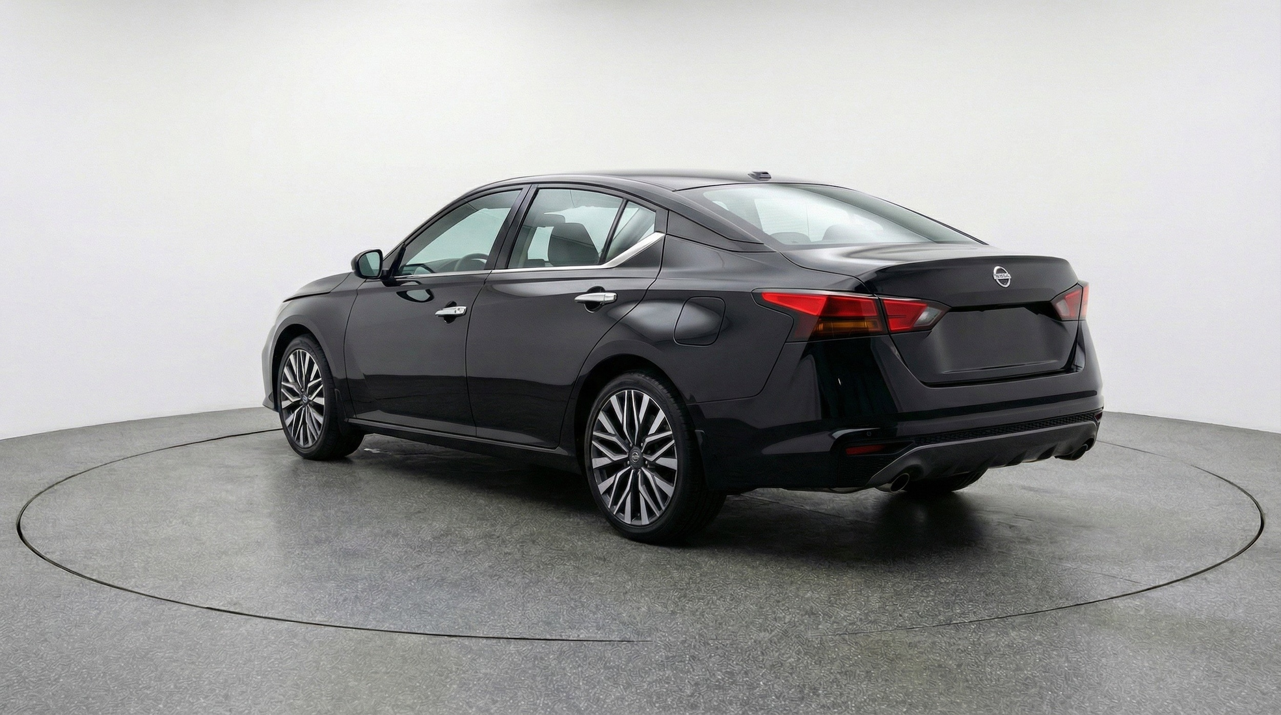 Thumbnail: 2025 Nissan Altima - 6